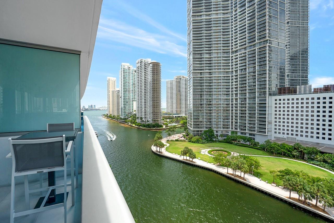 200 Biscayne Boulevard Way 903