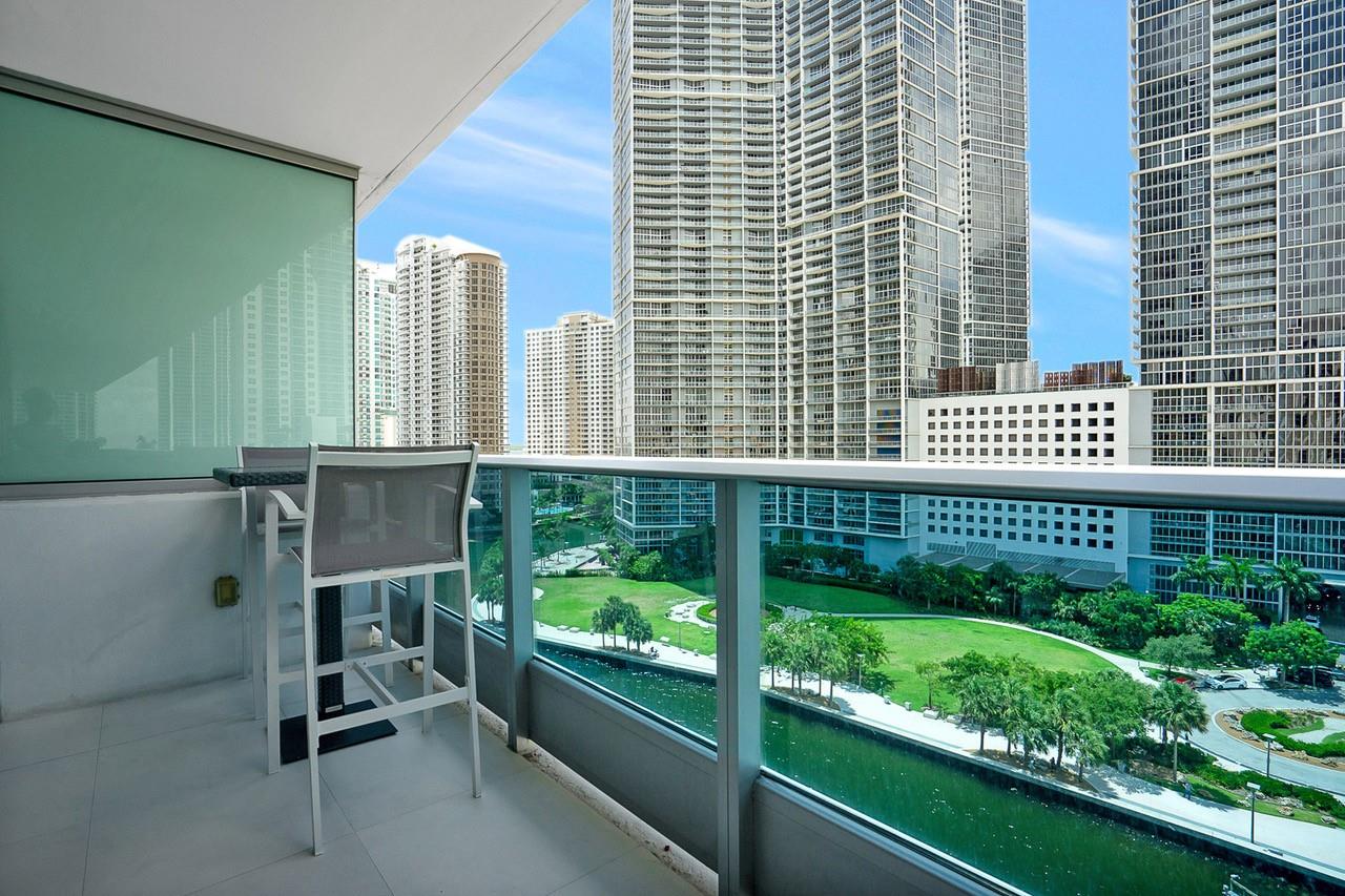 200 Biscayne Boulevard Way 903