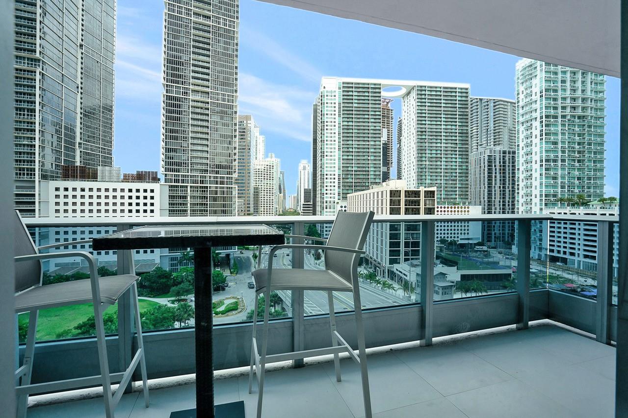 200 Biscayne Boulevard Way 903