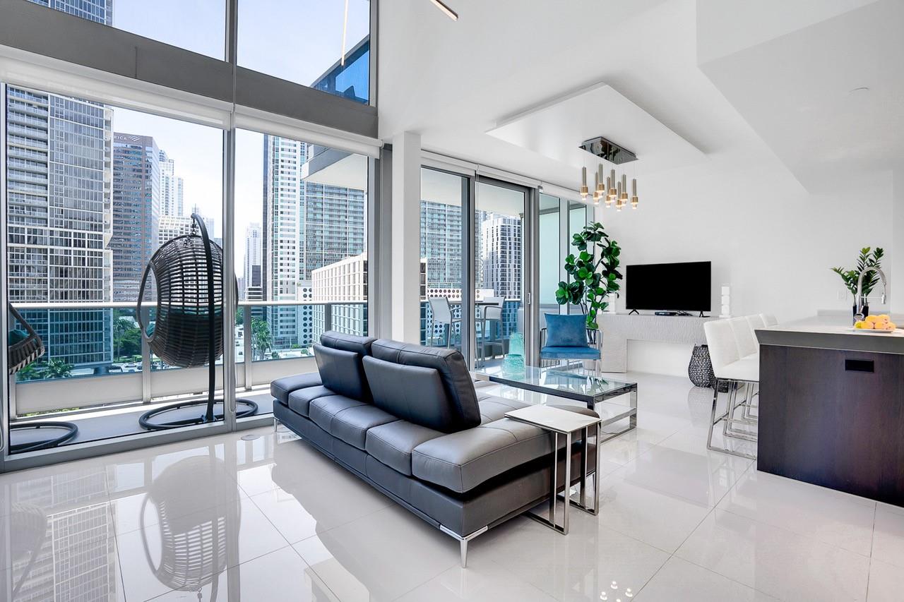 200 Biscayne Boulevard Way 903