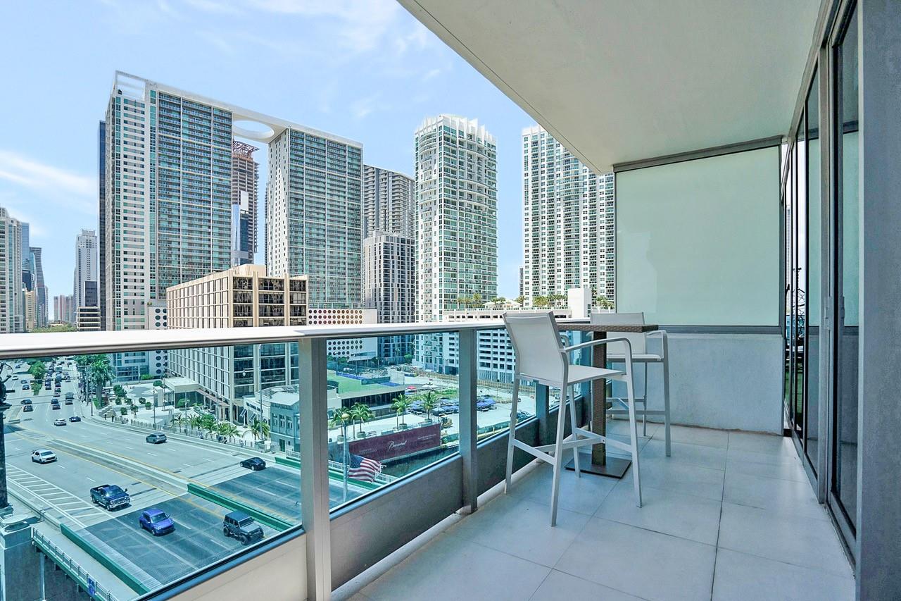 200 Biscayne Boulevard Way 903