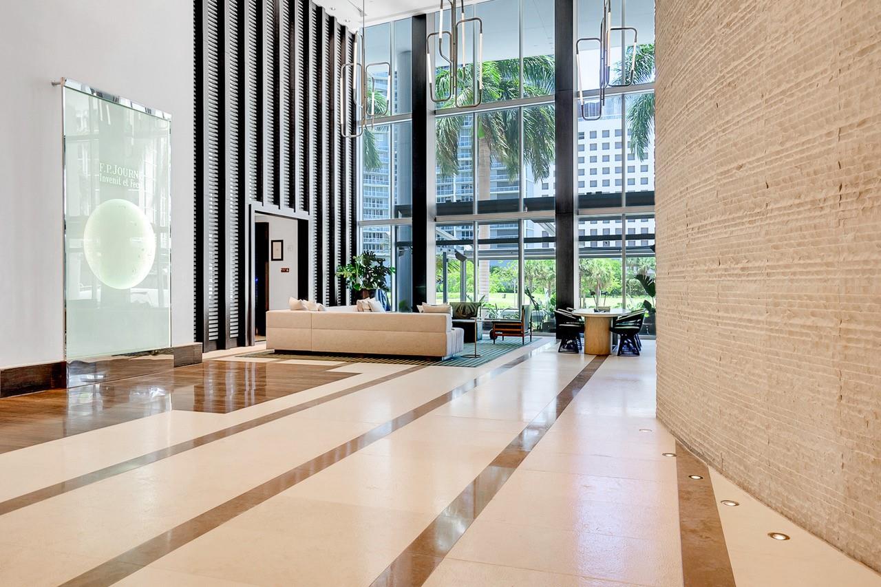 200 Biscayne Boulevard Way 903