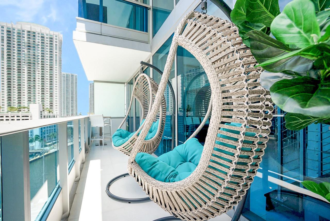 200 Biscayne Boulevard Way 903