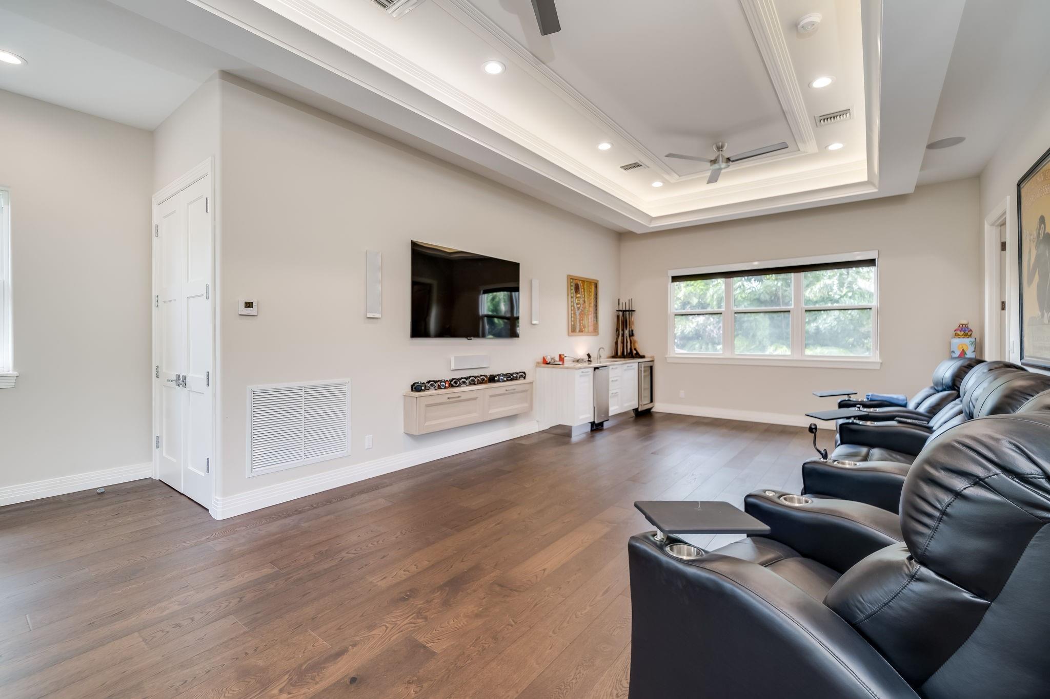 1248 N Rio Vista Blvd