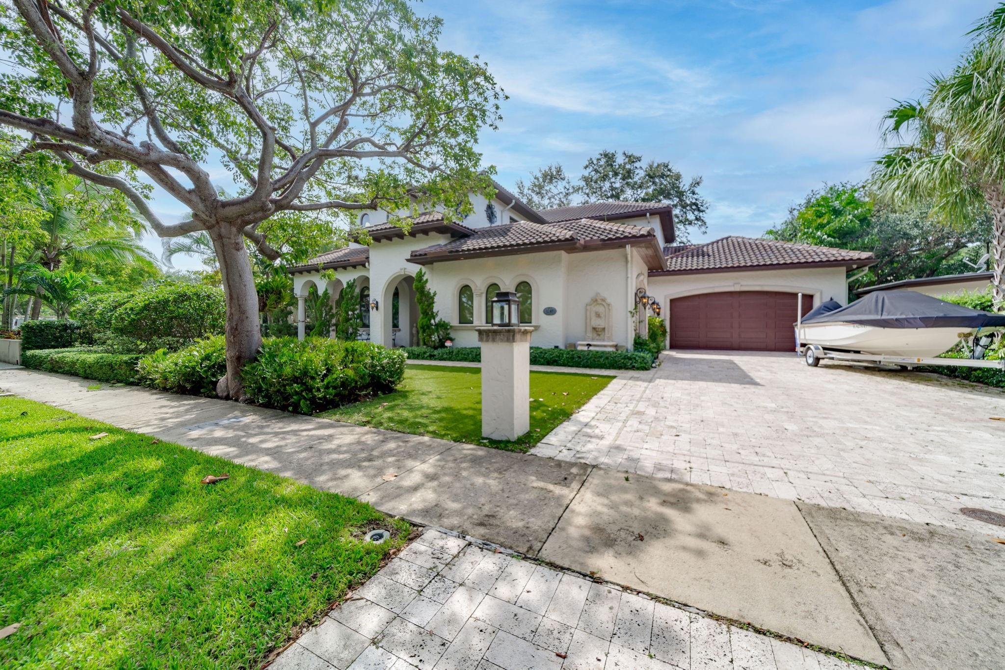 1248 N Rio Vista Blvd