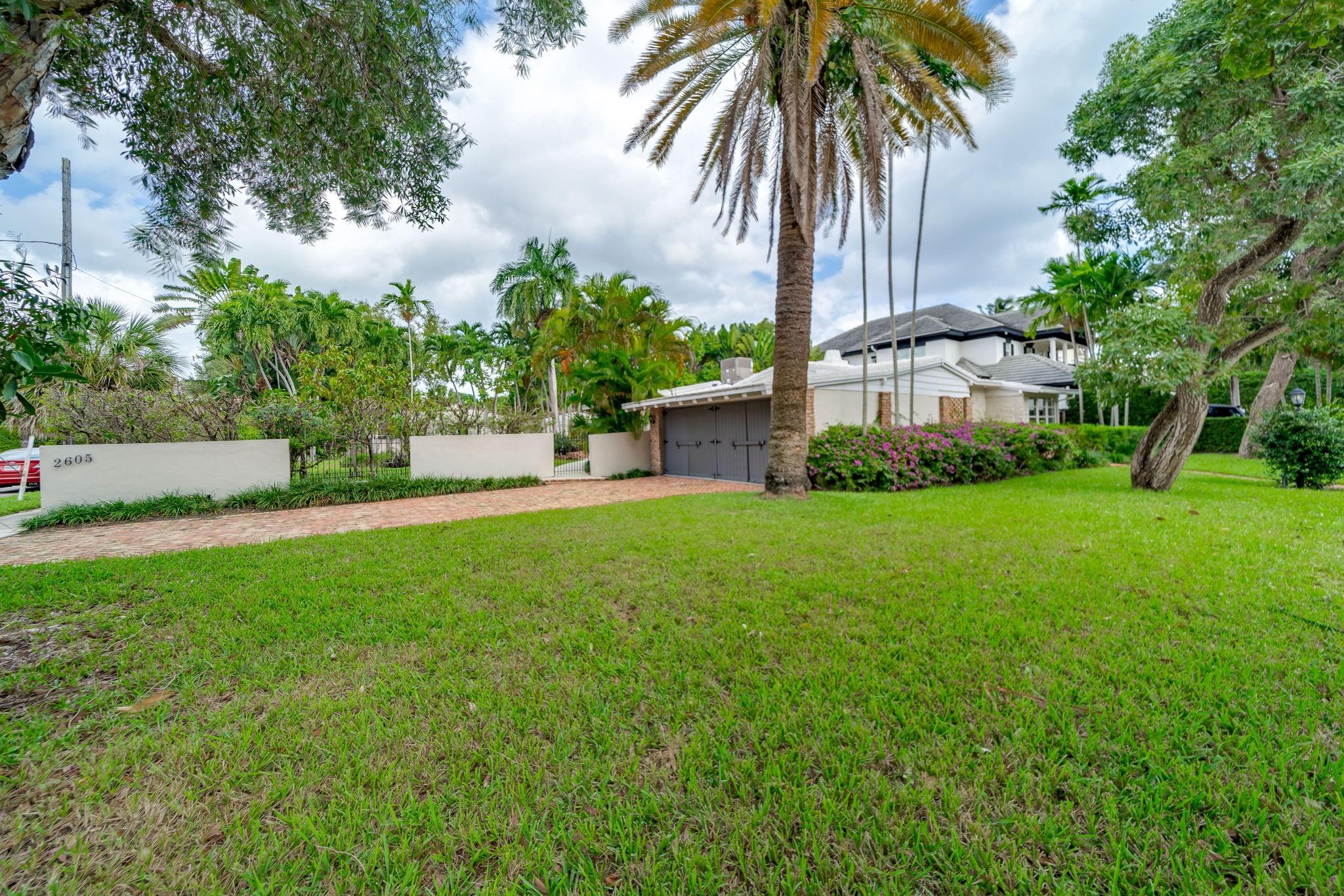 2605 Datura Ct