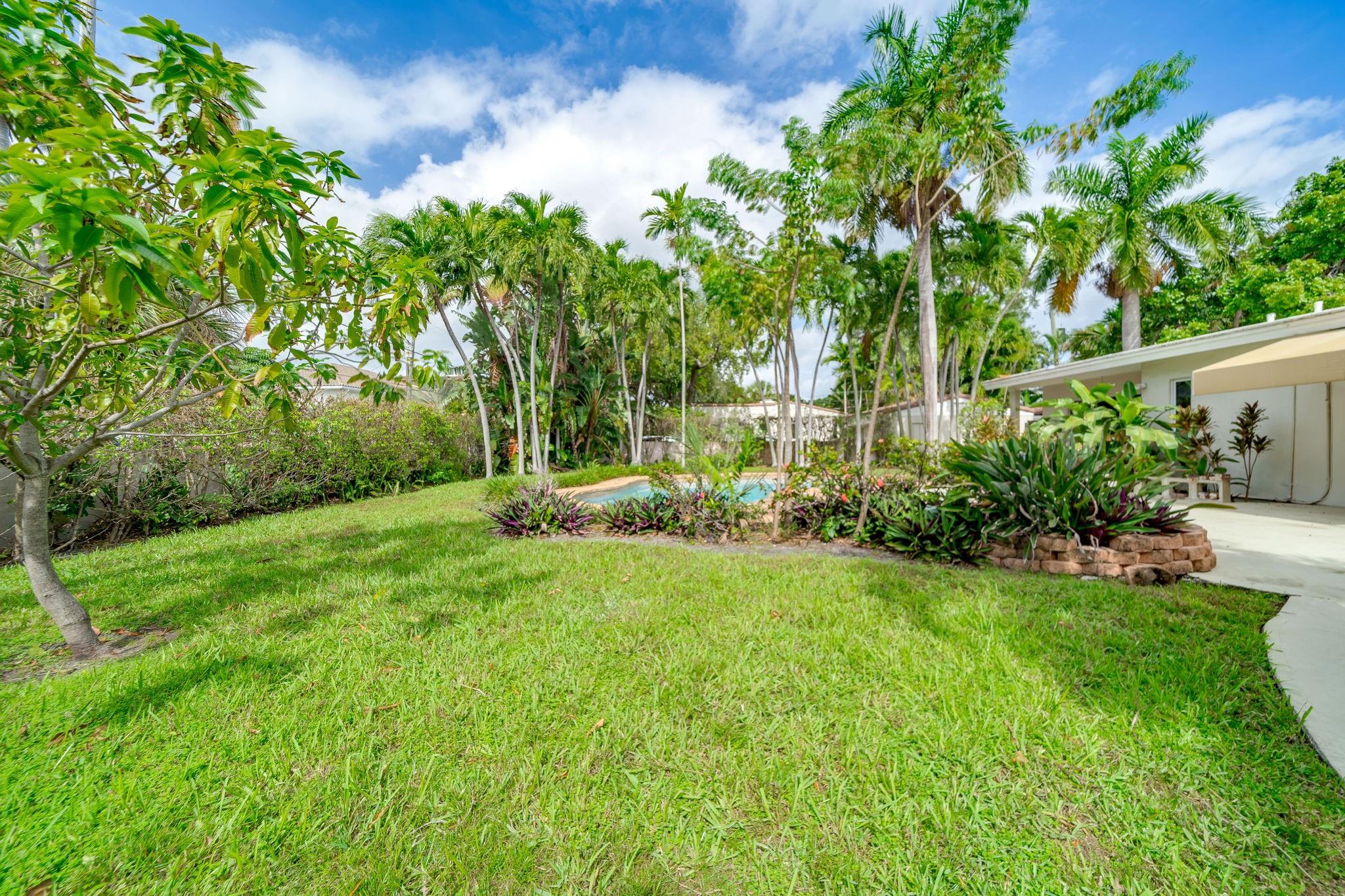 2605 Datura Ct