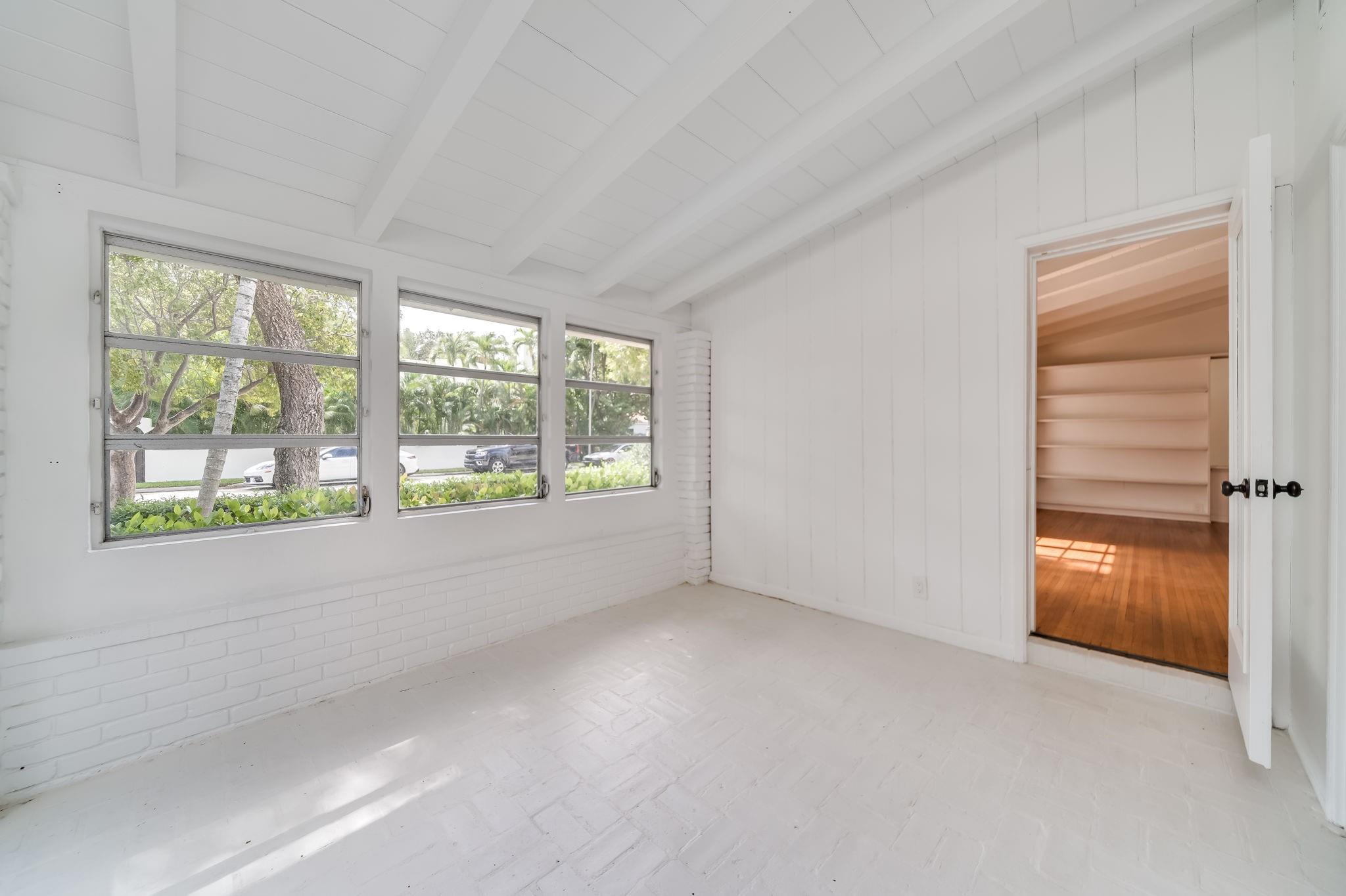 2605 Datura Ct