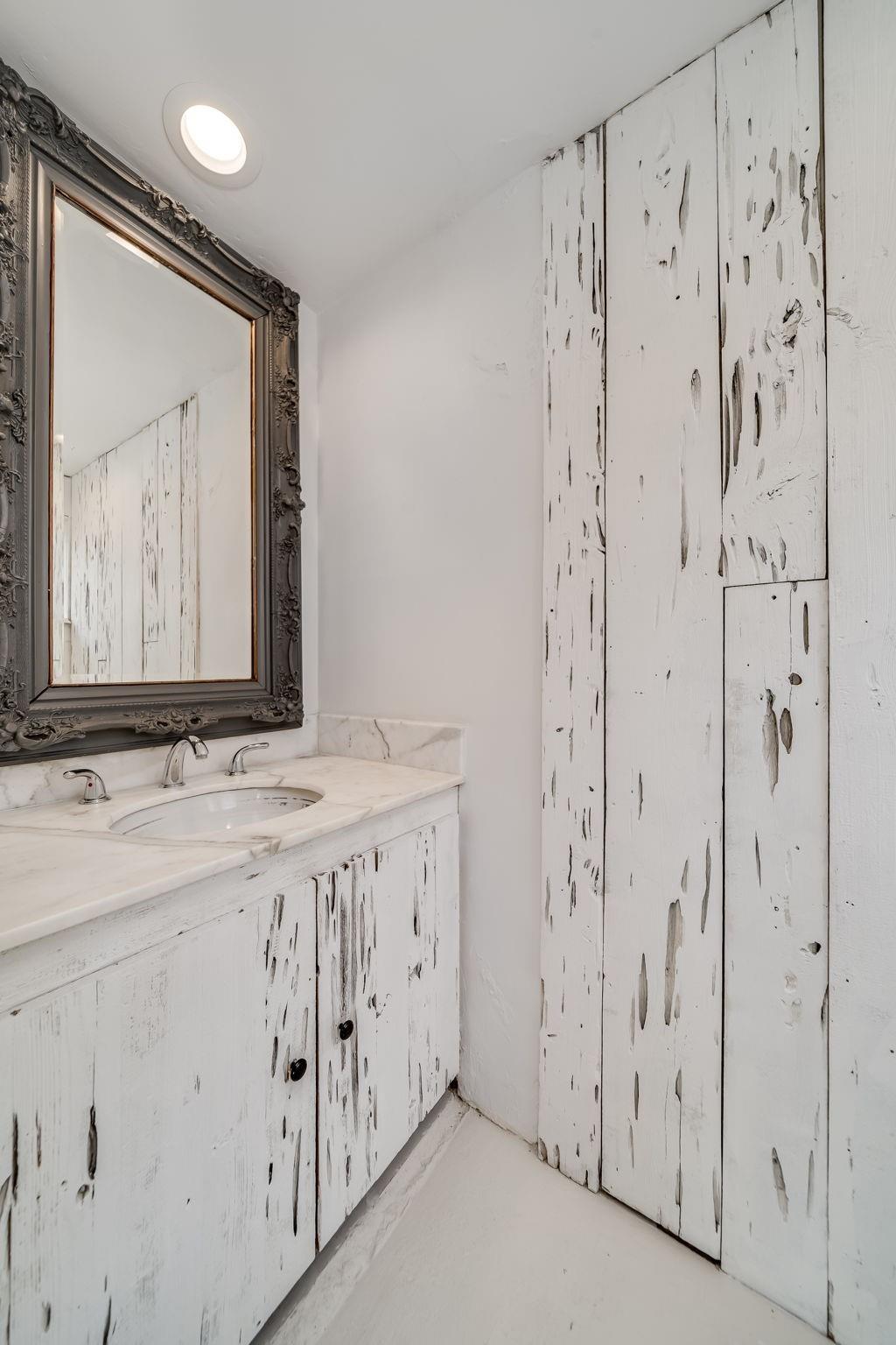 2605 Datura Ct