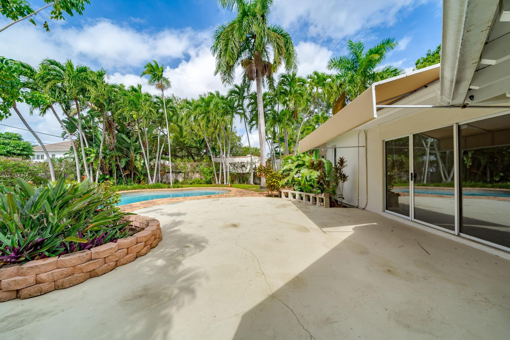 2605 Datura Ct
