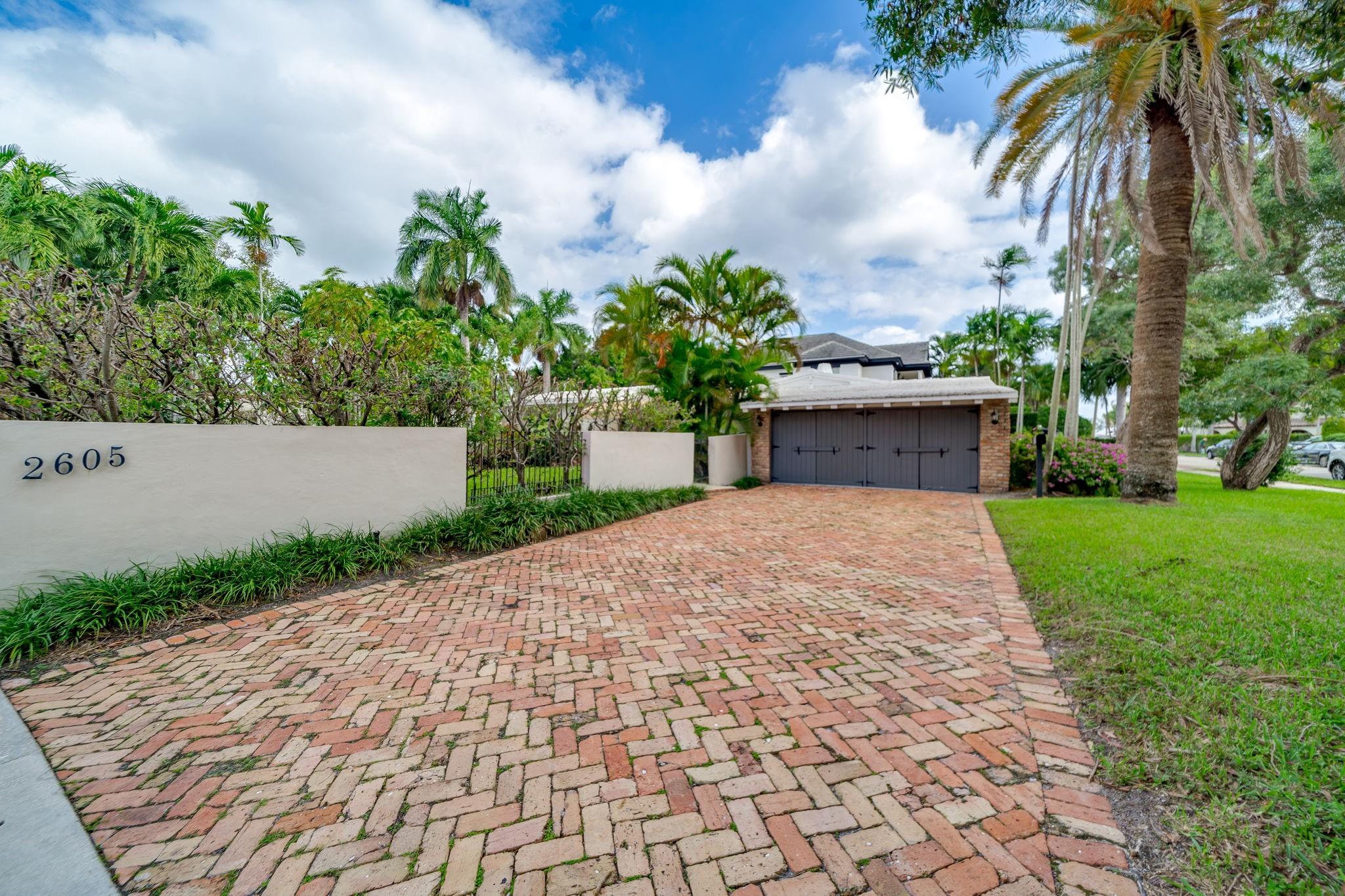 2605 Datura Ct