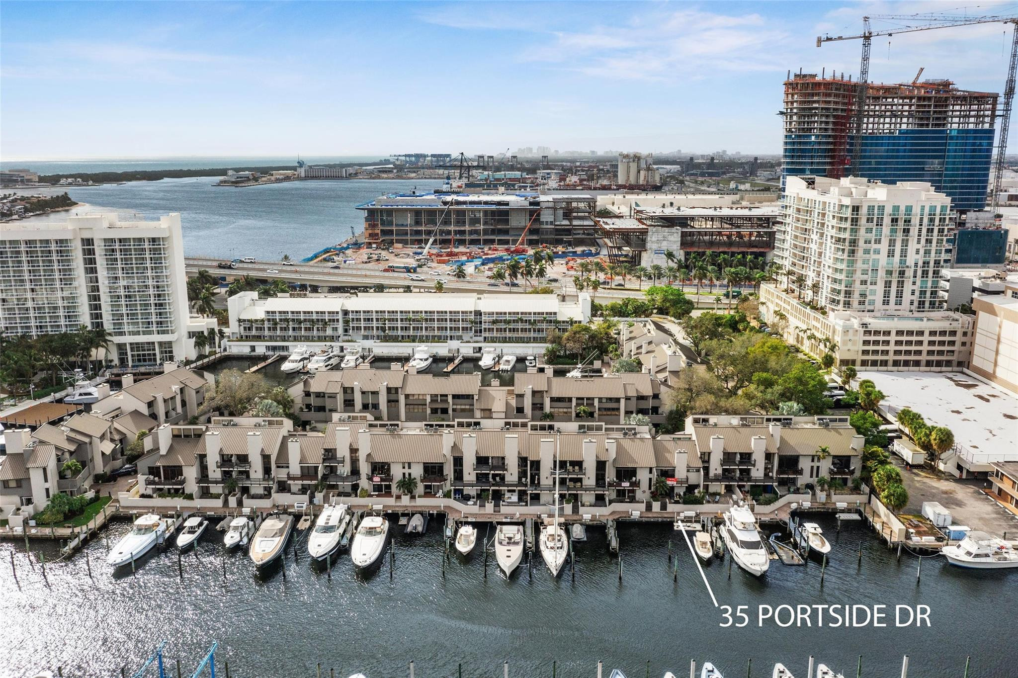 35 Port Side Dr