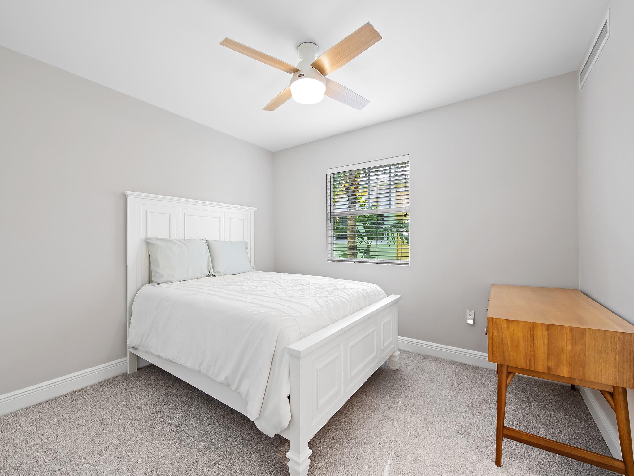 701 SE 16th Street 5