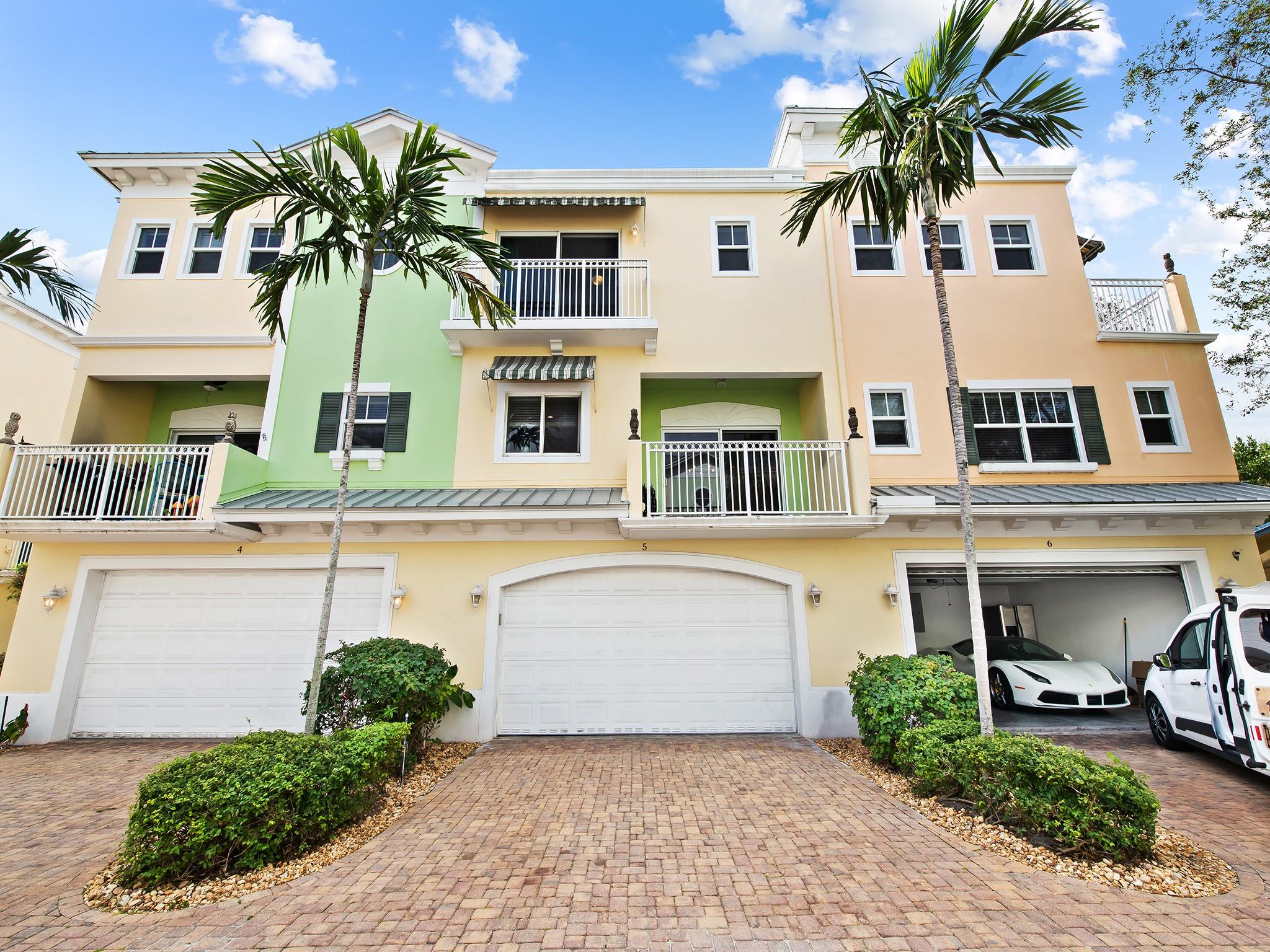 701 SE 16th Street 5