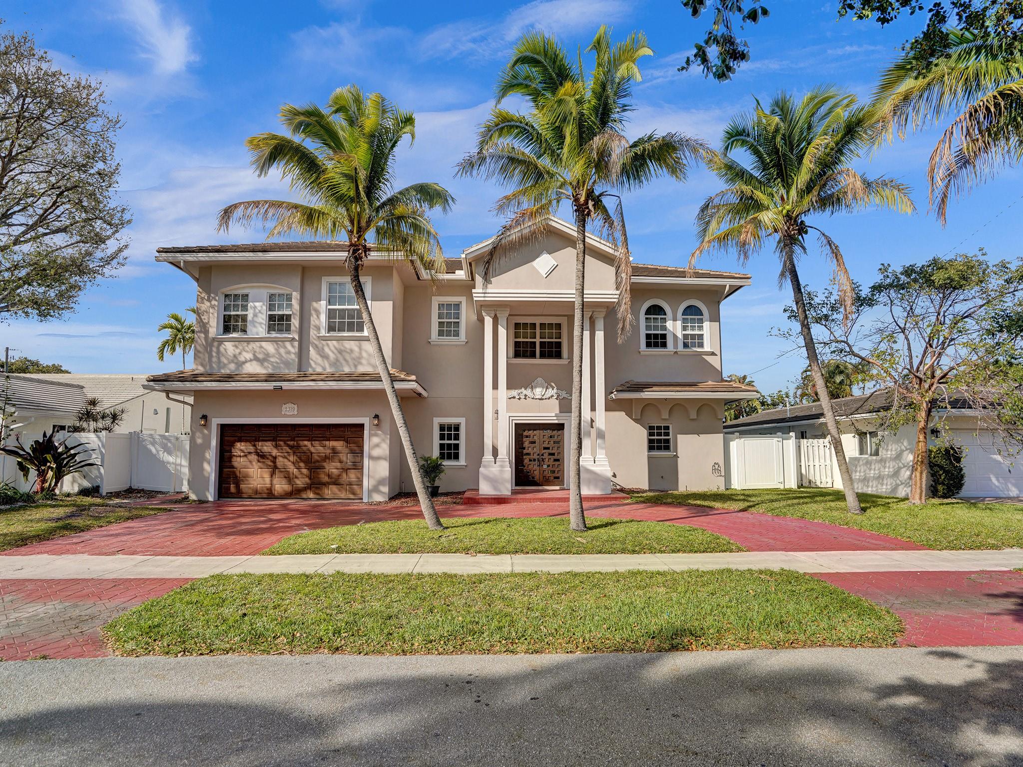 2319 NE 35th Dr