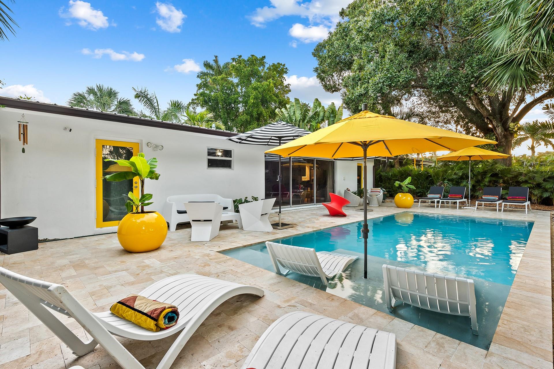 1713 SW 4th Ct