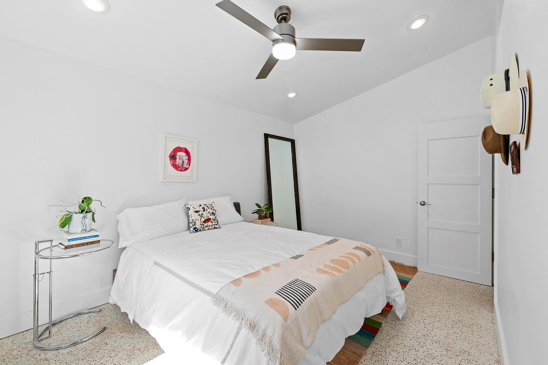 1713 SW 4th Ct
