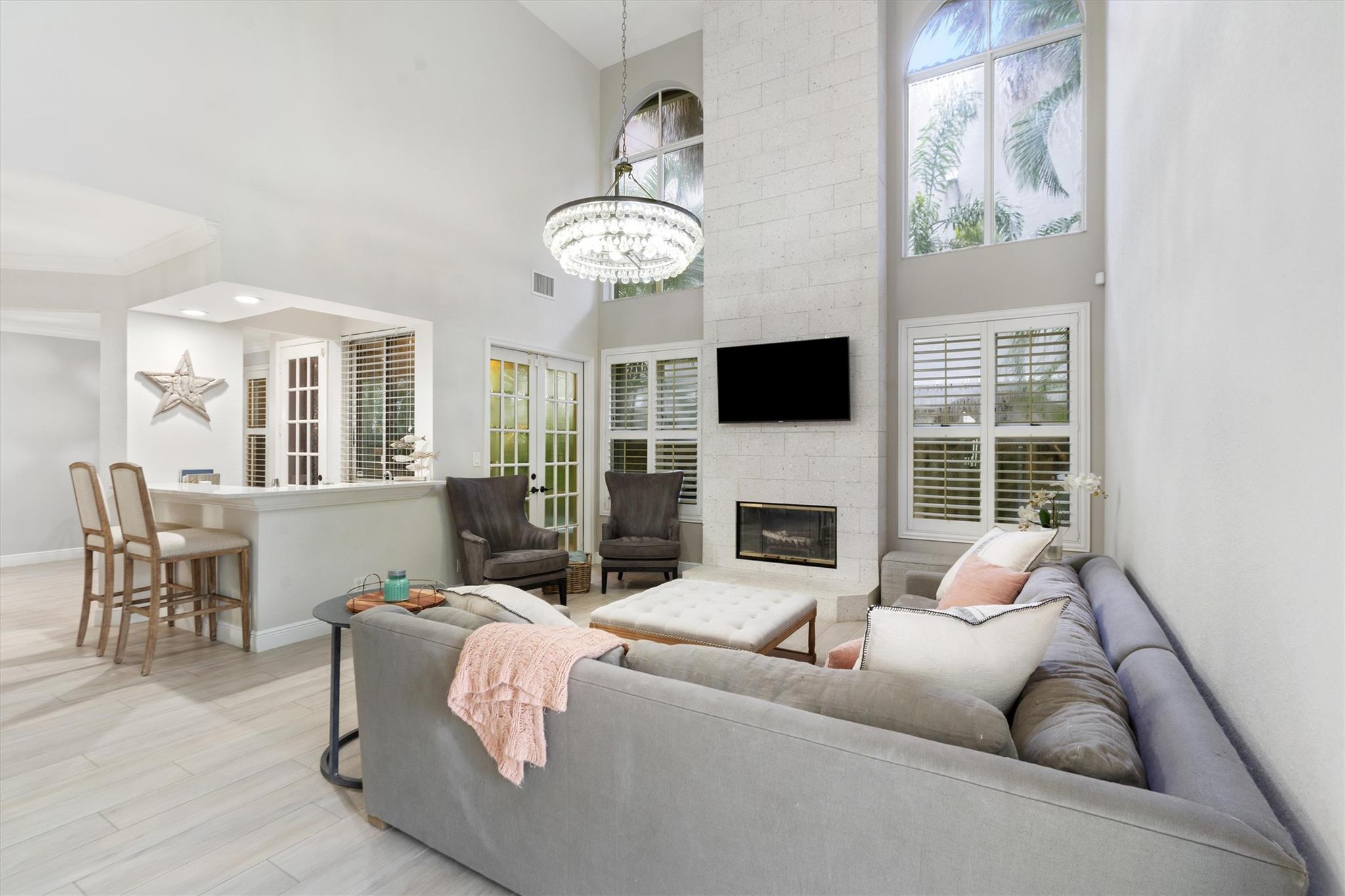1610 NE 1st Street 4