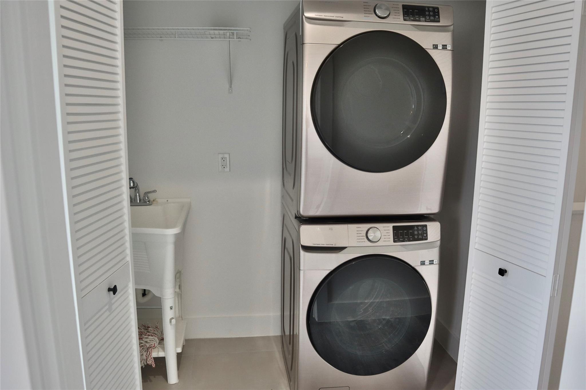 1290 NE 35 Street 1290