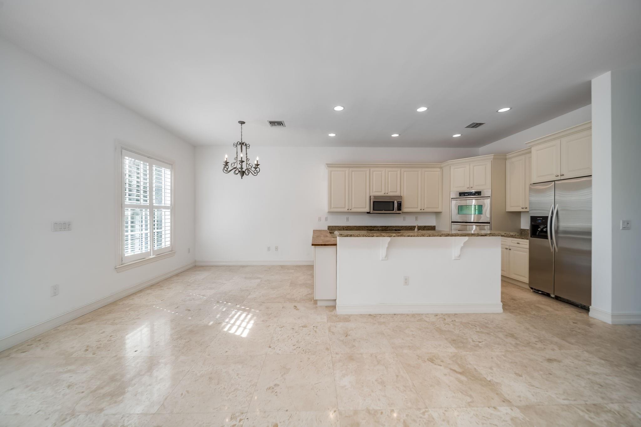 2626 Alamanda Ct