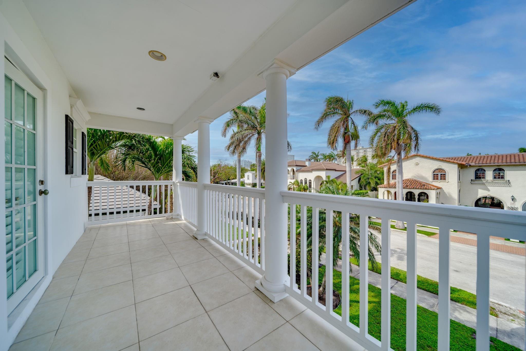 2626 Alamanda Ct