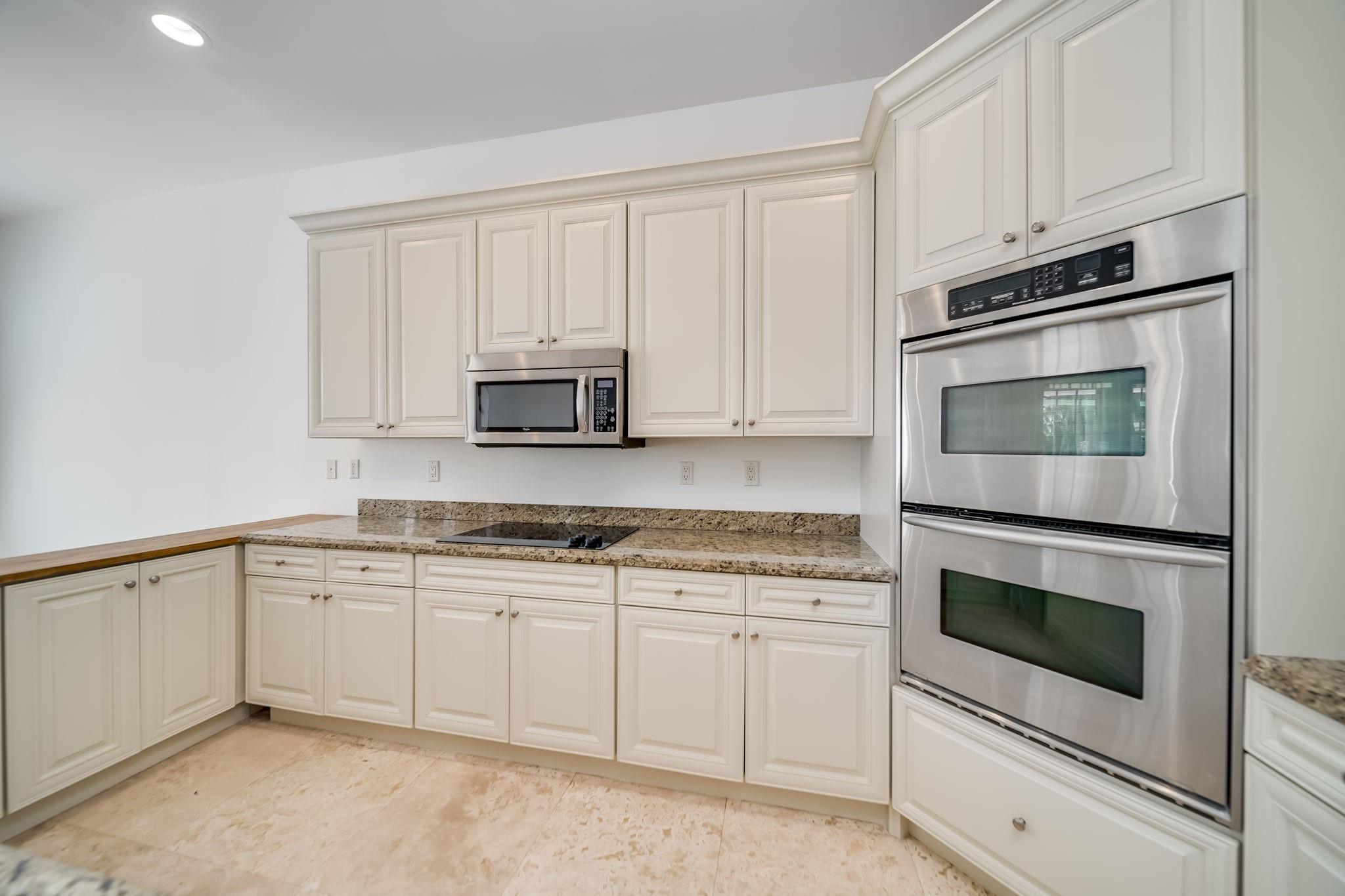 2626 Alamanda Ct