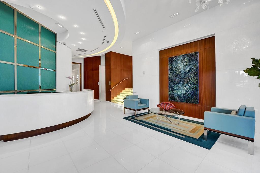 2831 N Ocean Blvd 905N