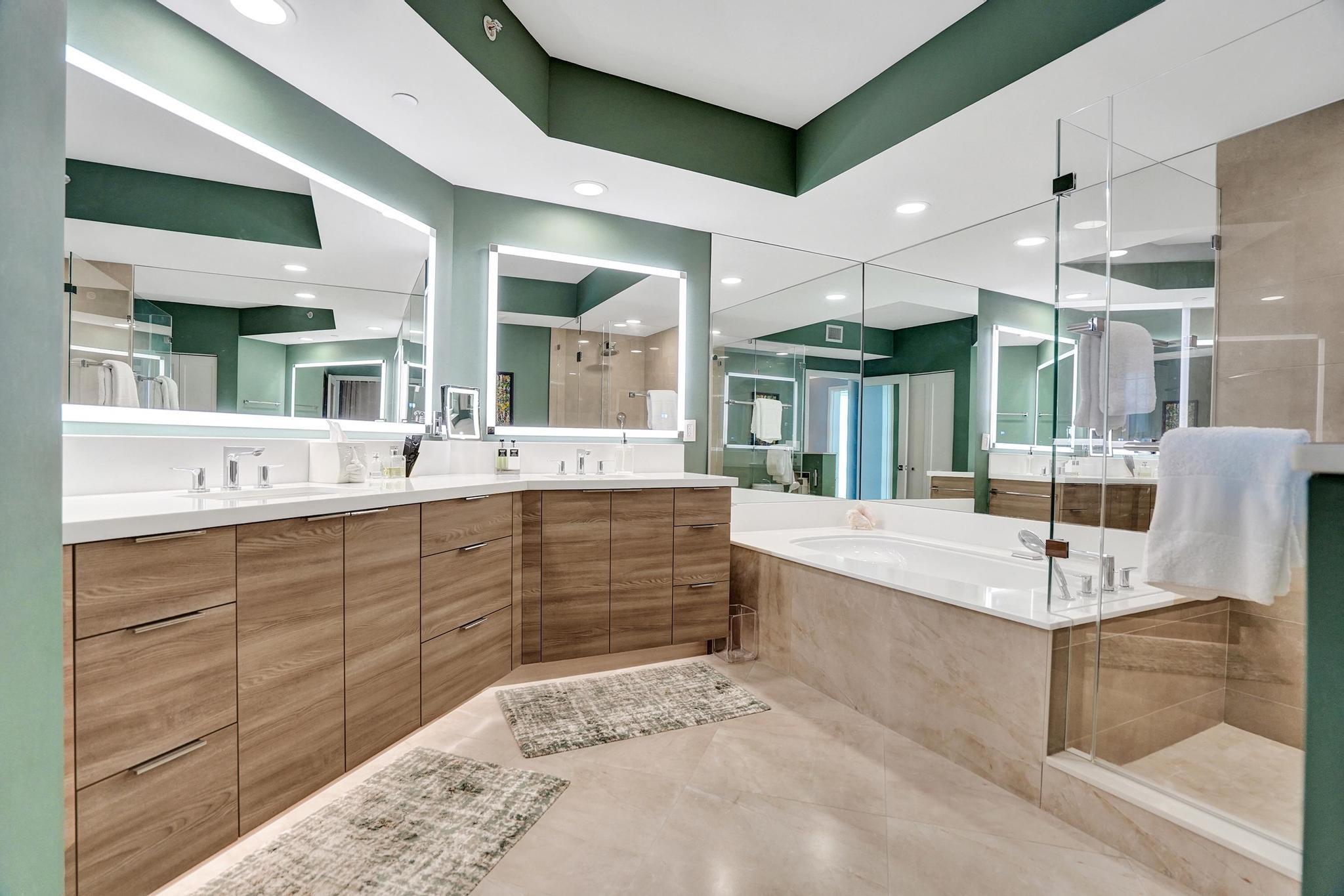 2831 N Ocean Blvd 905N