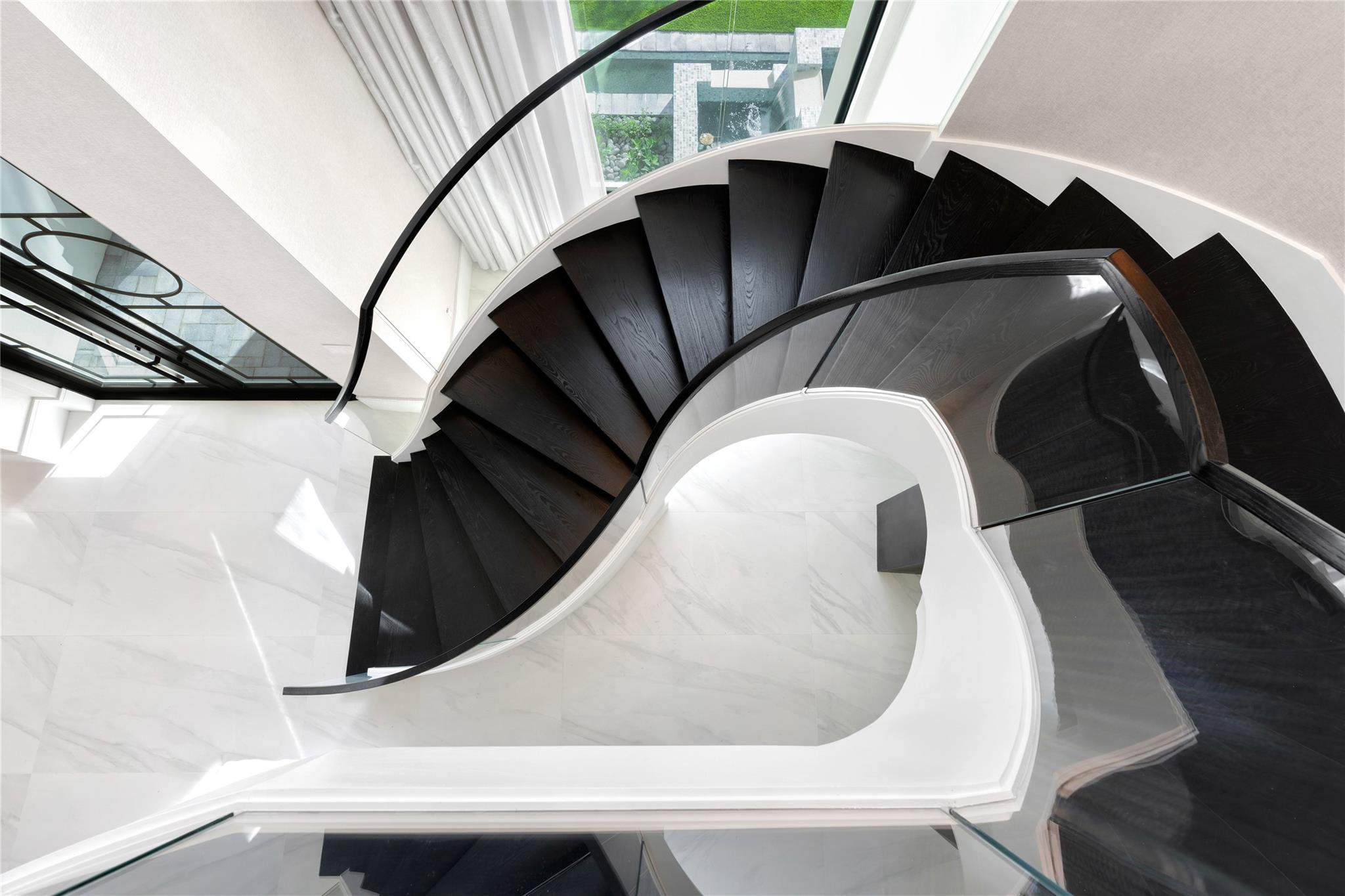 2519 Aqua Vista Blvd