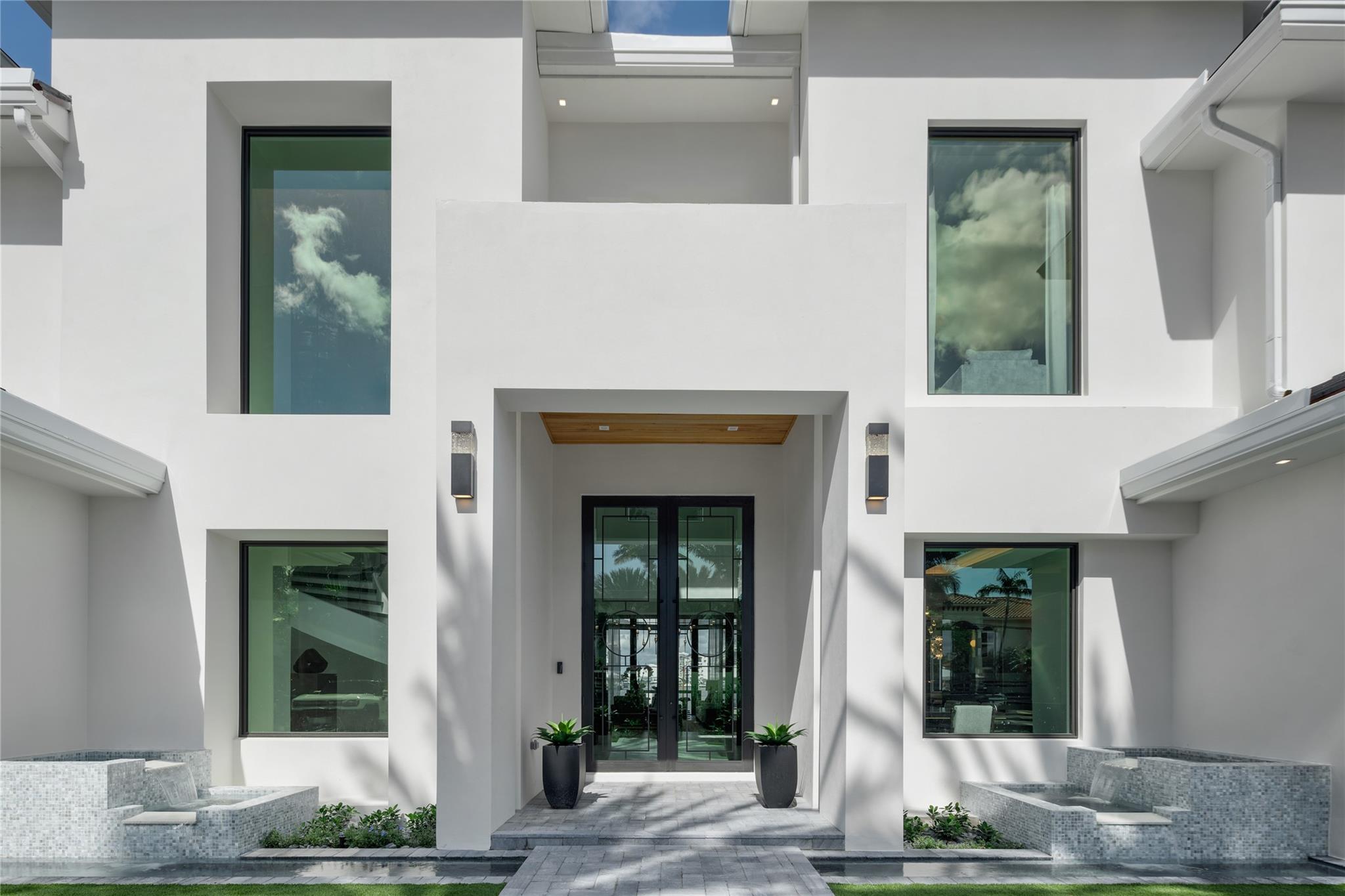 2519 Aqua Vista Blvd