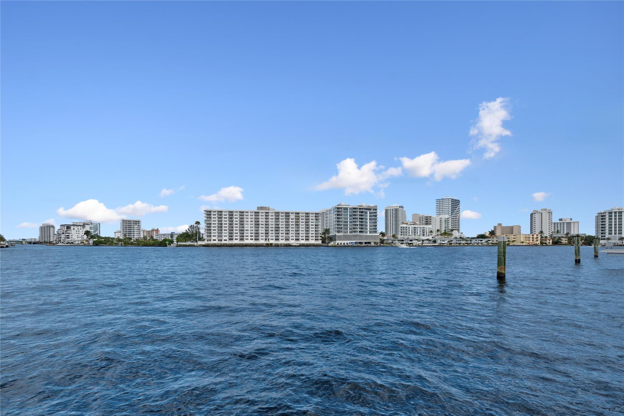 2519 Aqua Vista Blvd