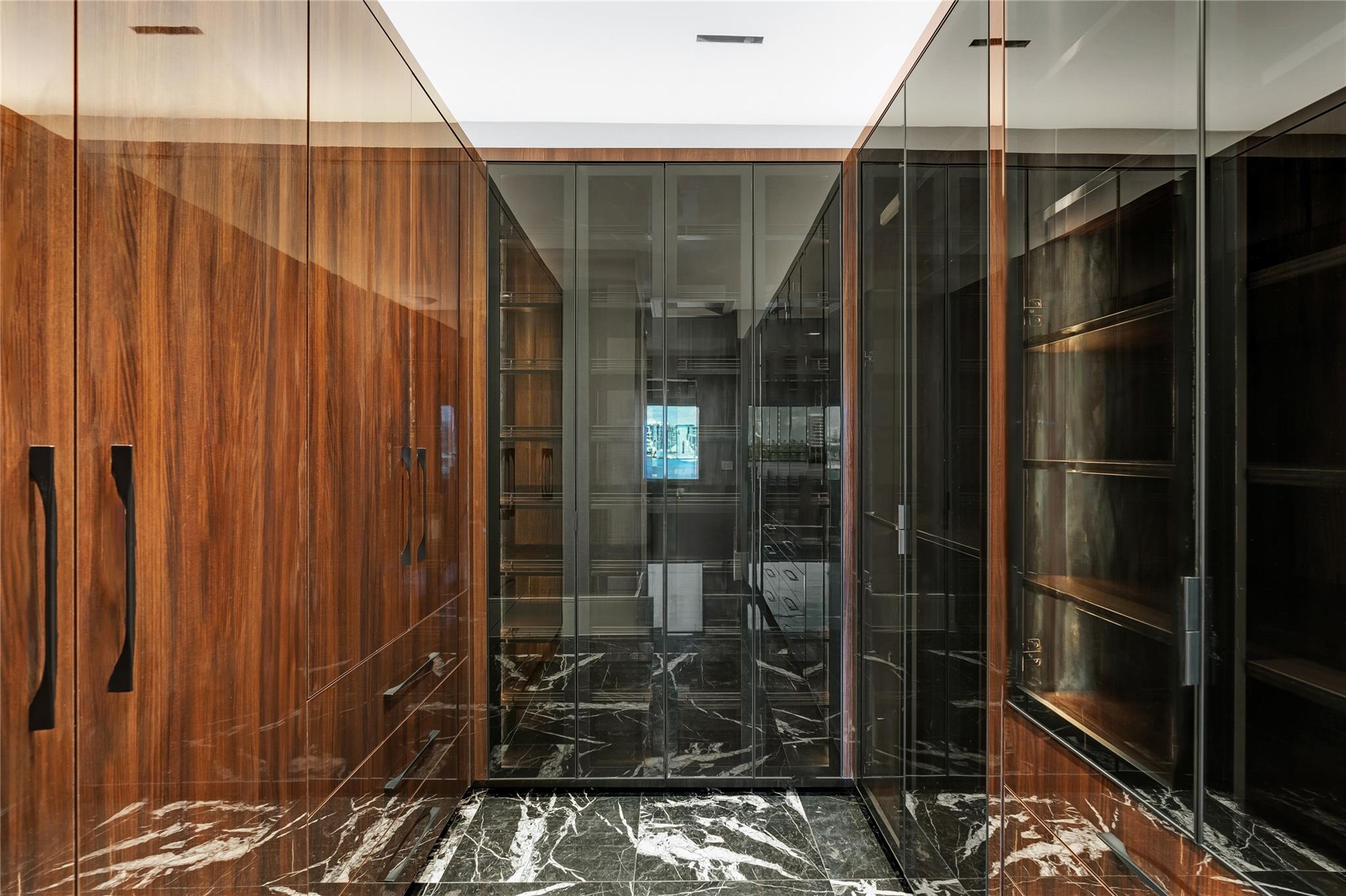 2519 Aqua Vista Blvd