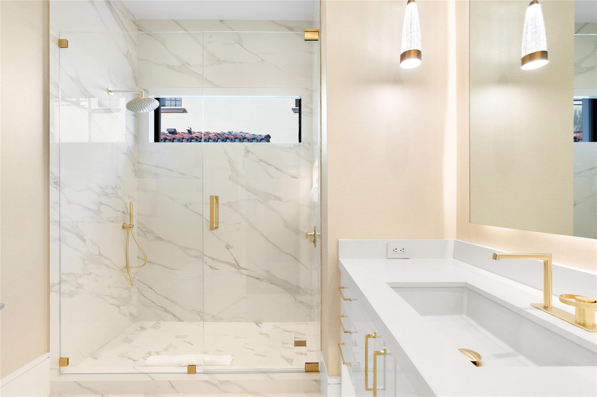 2519 Aqua Vista Blvd