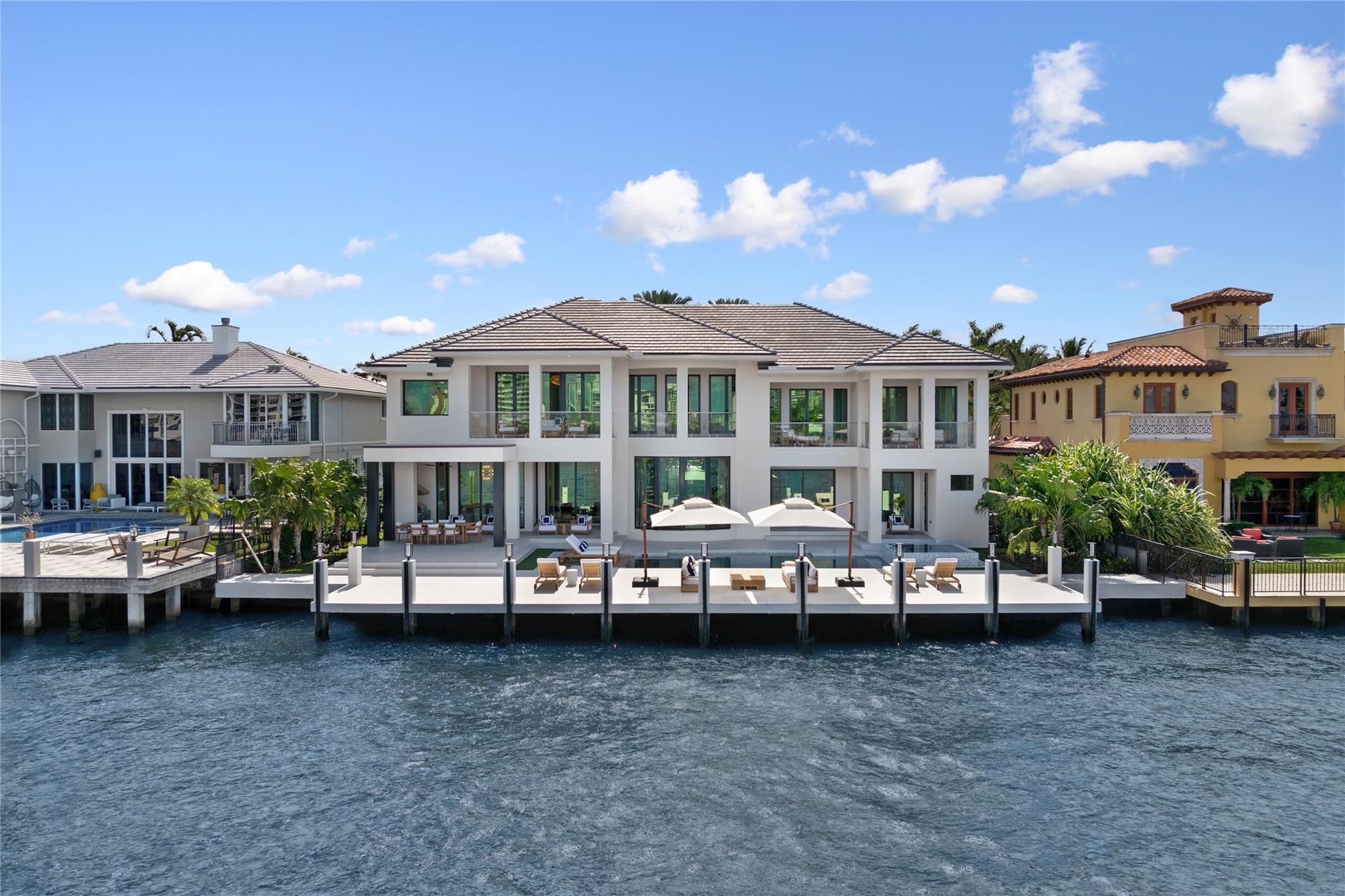 2519 Aqua Vista Blvd