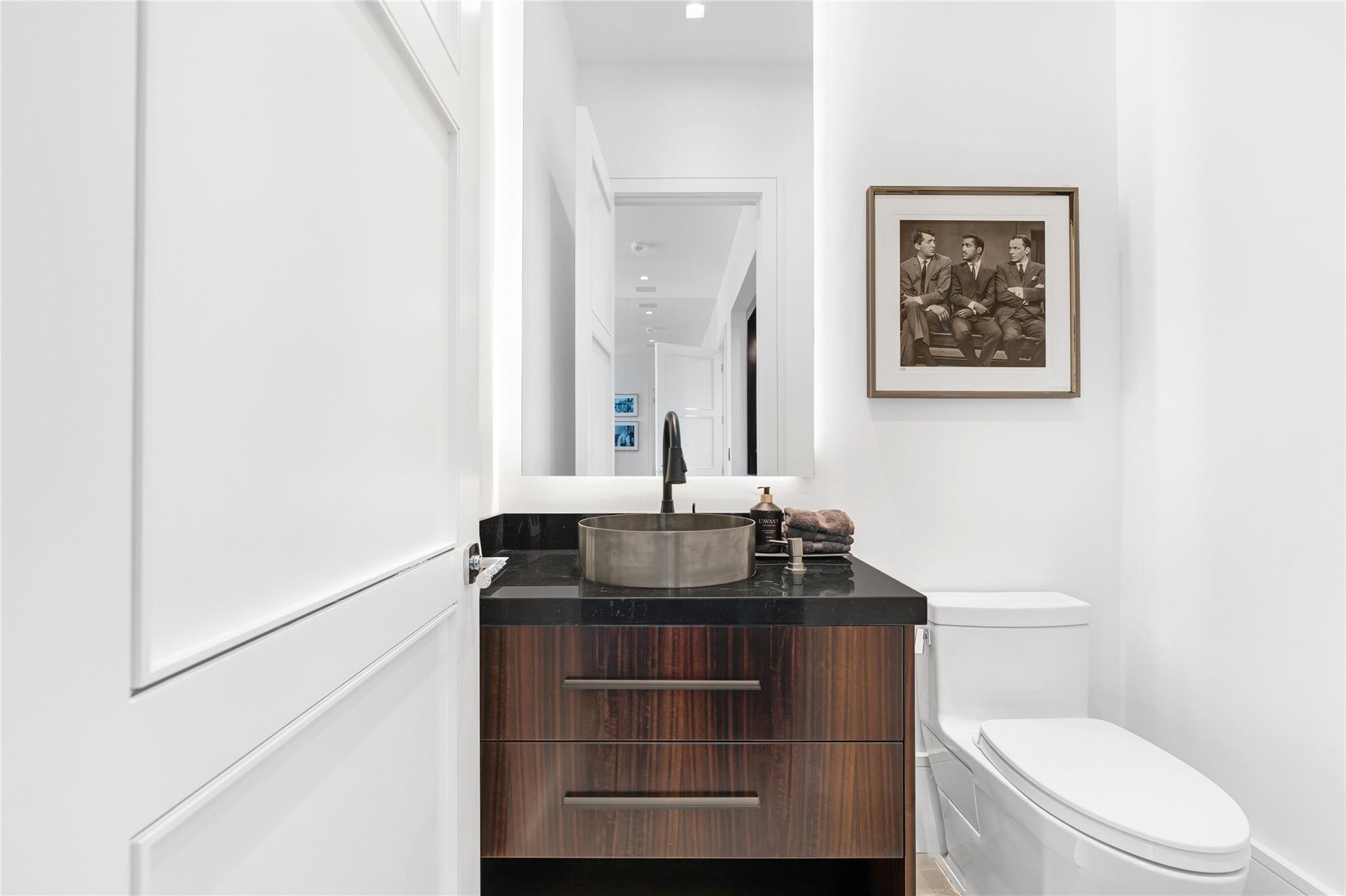 2519 Aqua Vista Blvd