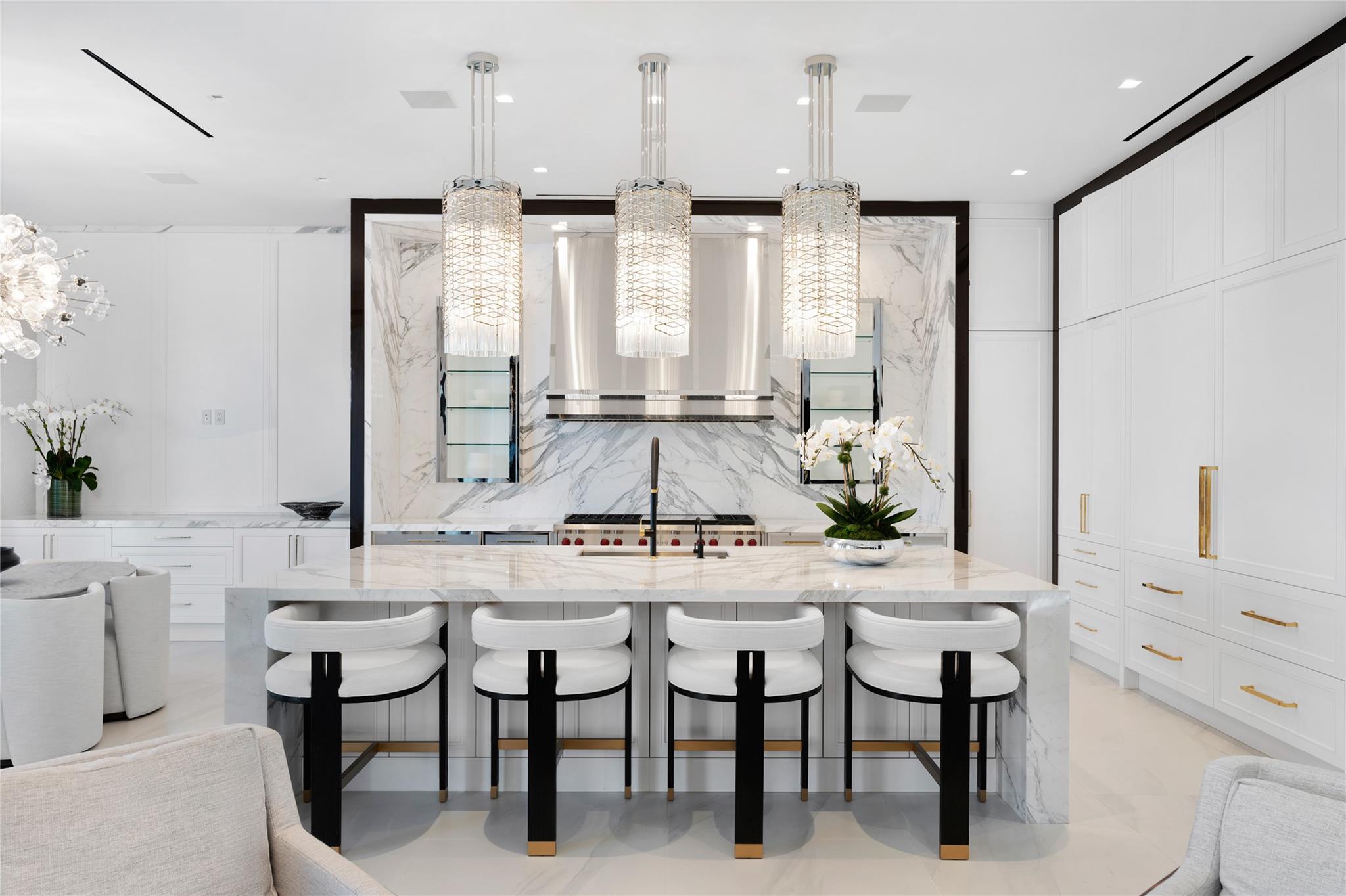 2519 Aqua Vista Blvd