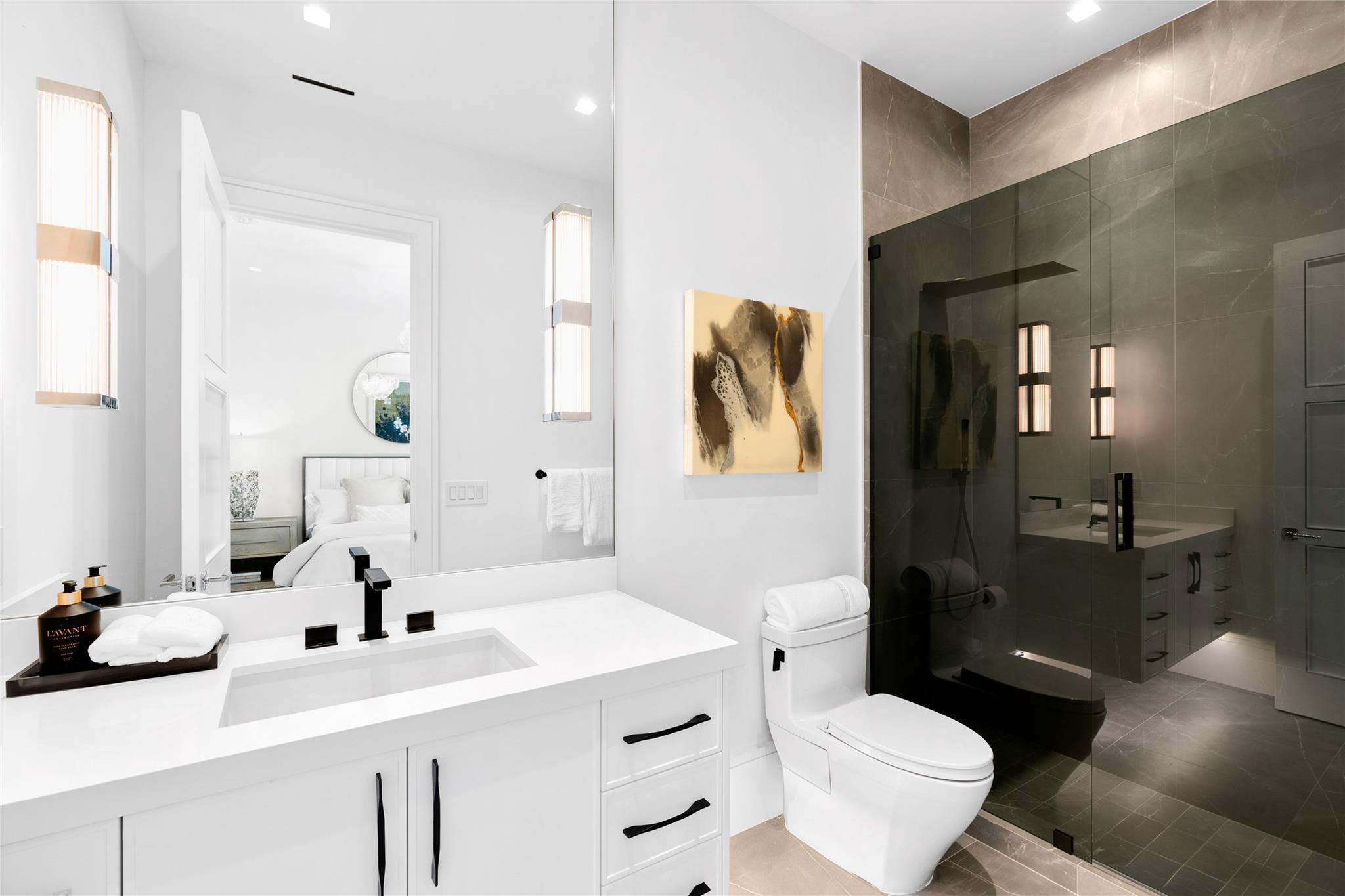 2519 Aqua Vista Blvd