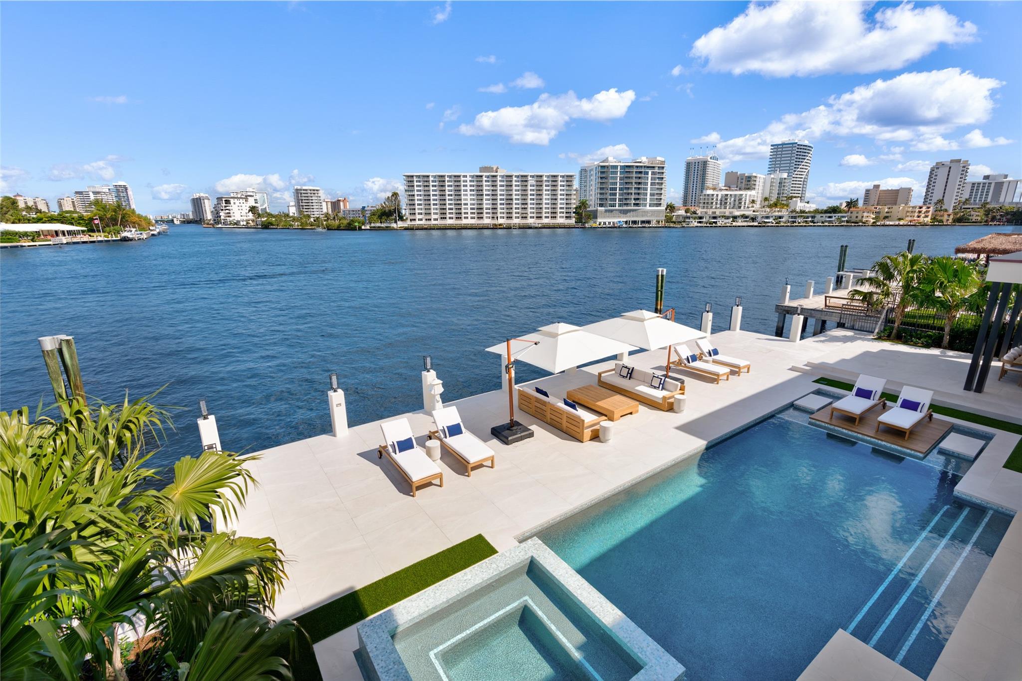 2519 Aqua Vista Blvd