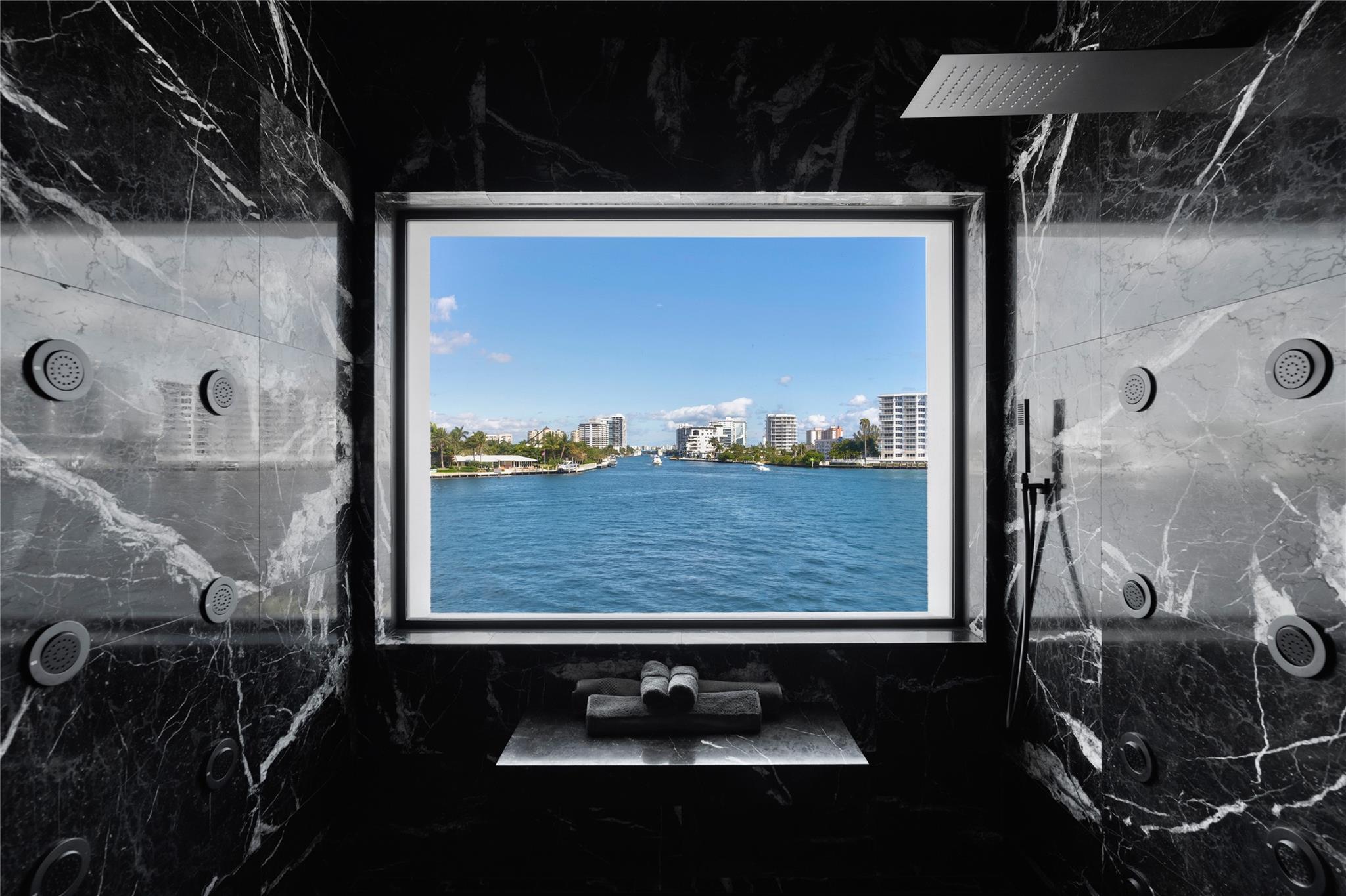 2519 Aqua Vista Blvd