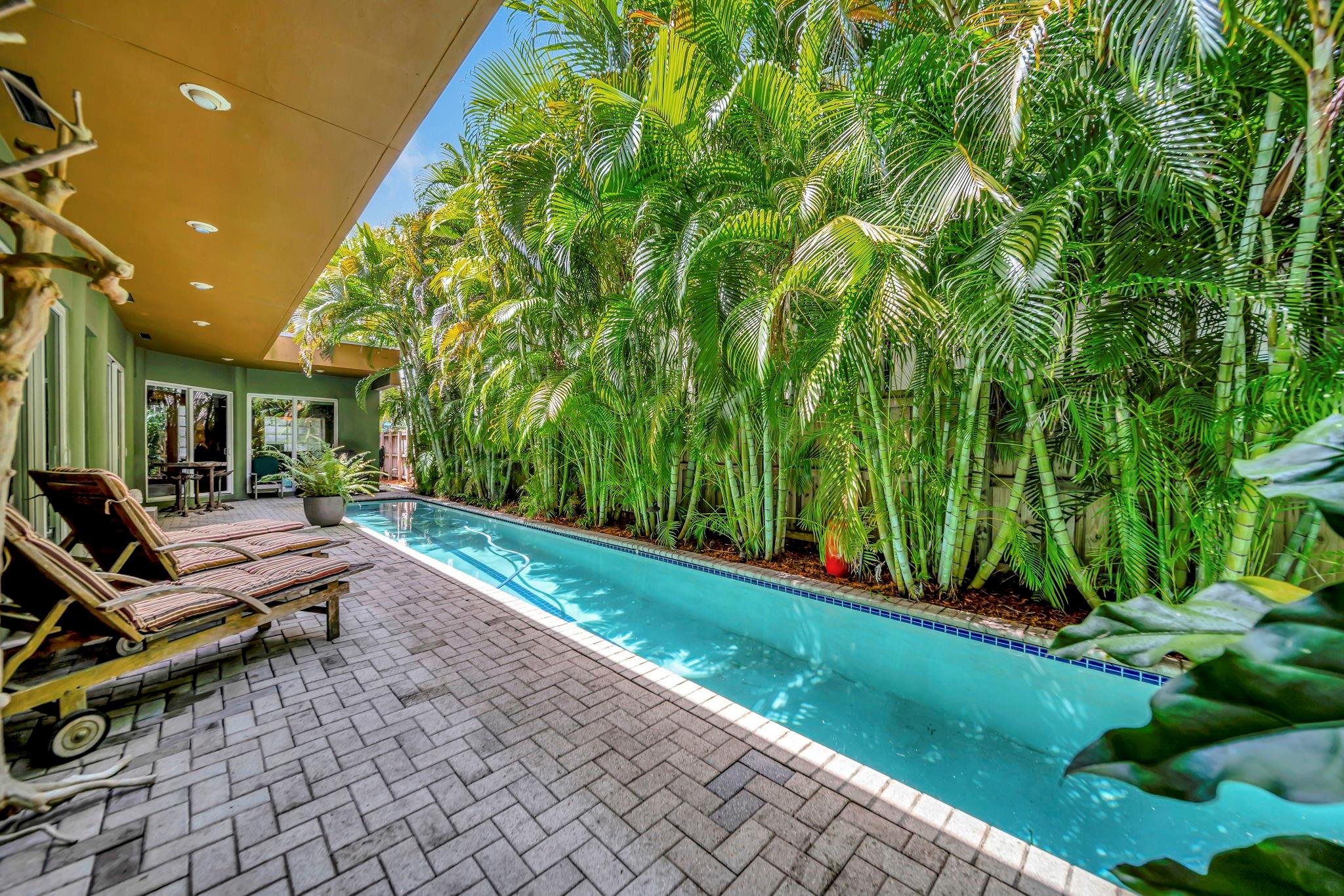 1701 E Broward Blvd