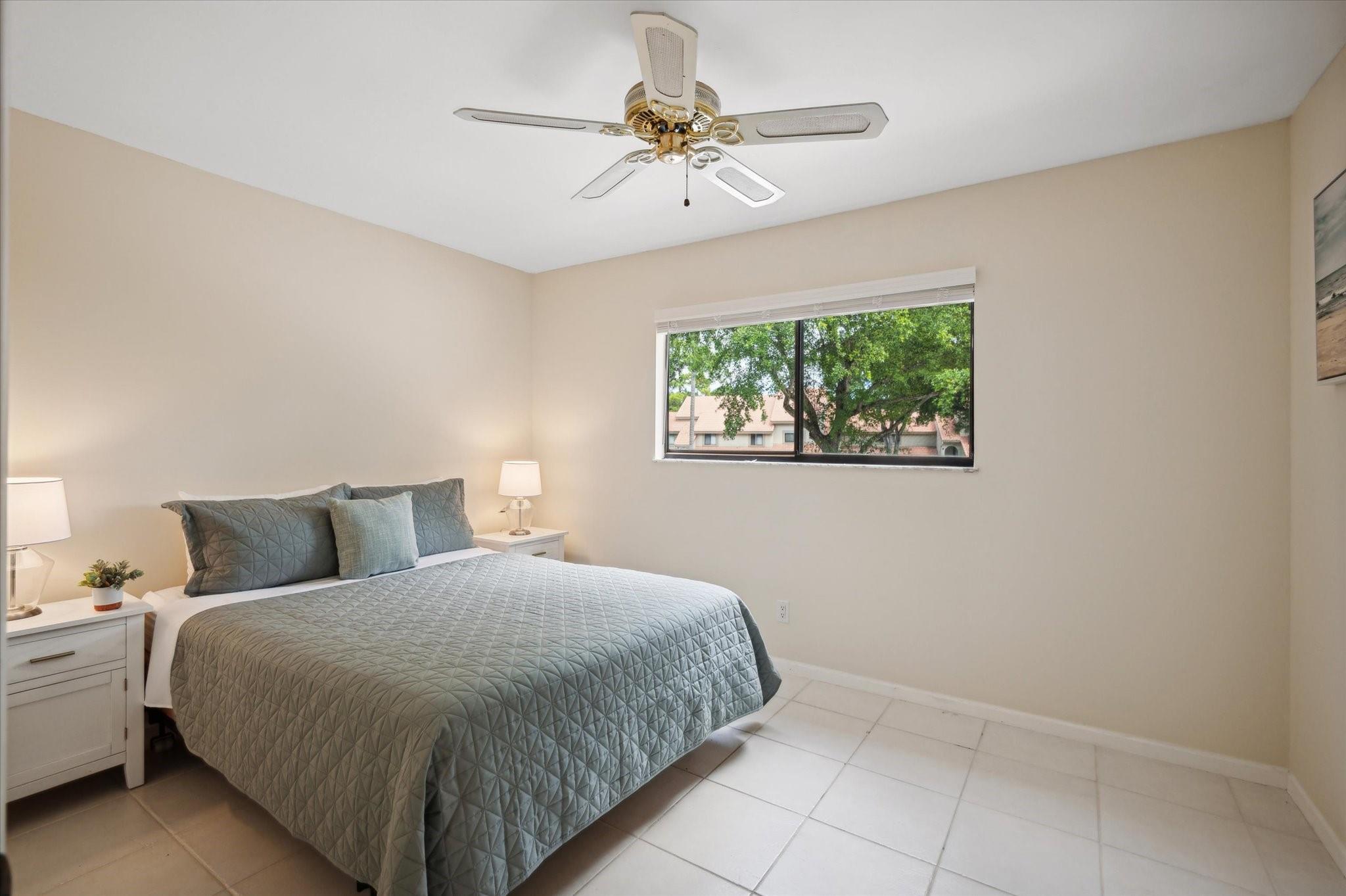 5750 Coach House Cir