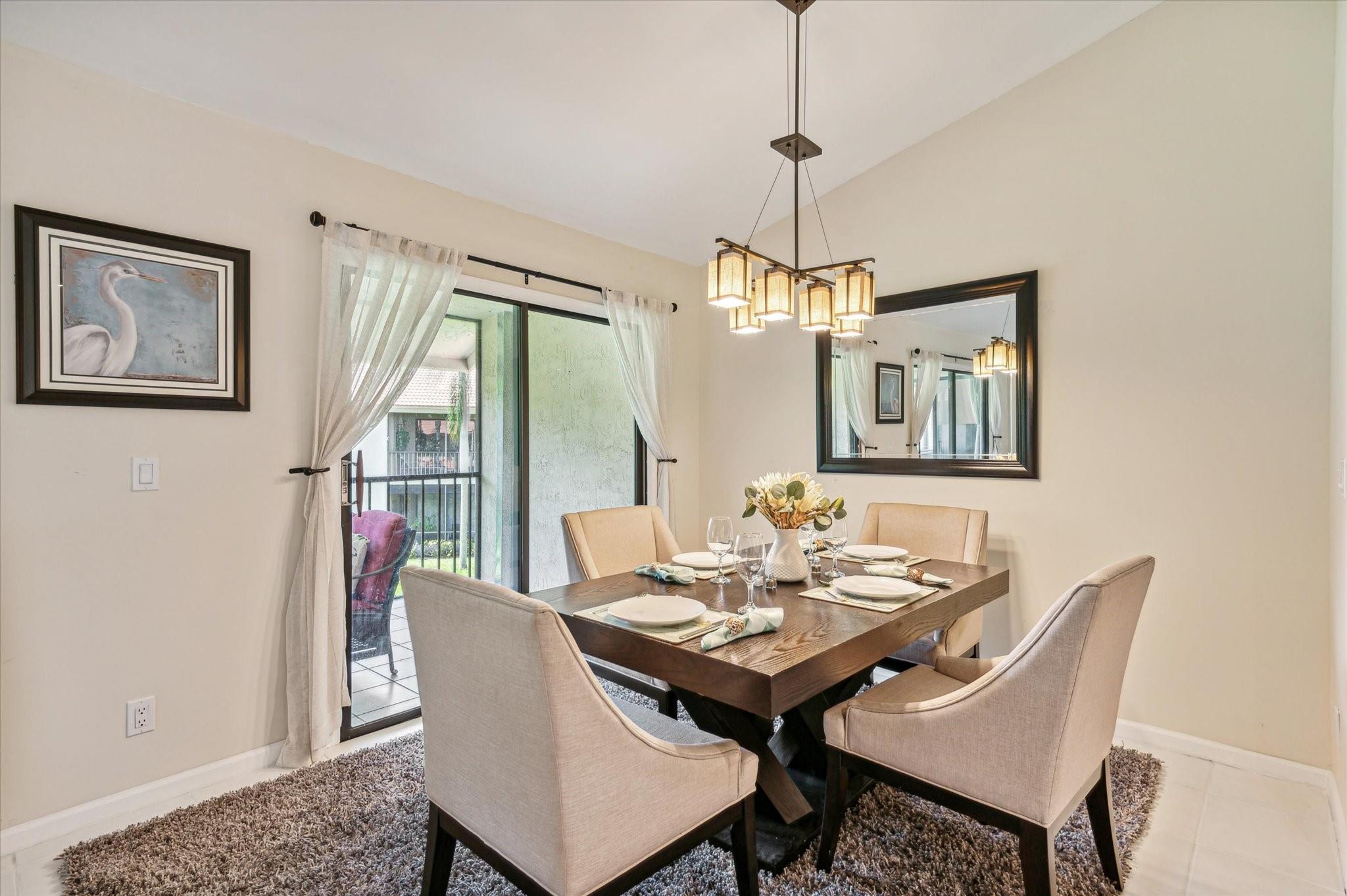 5750 Coach House Cir