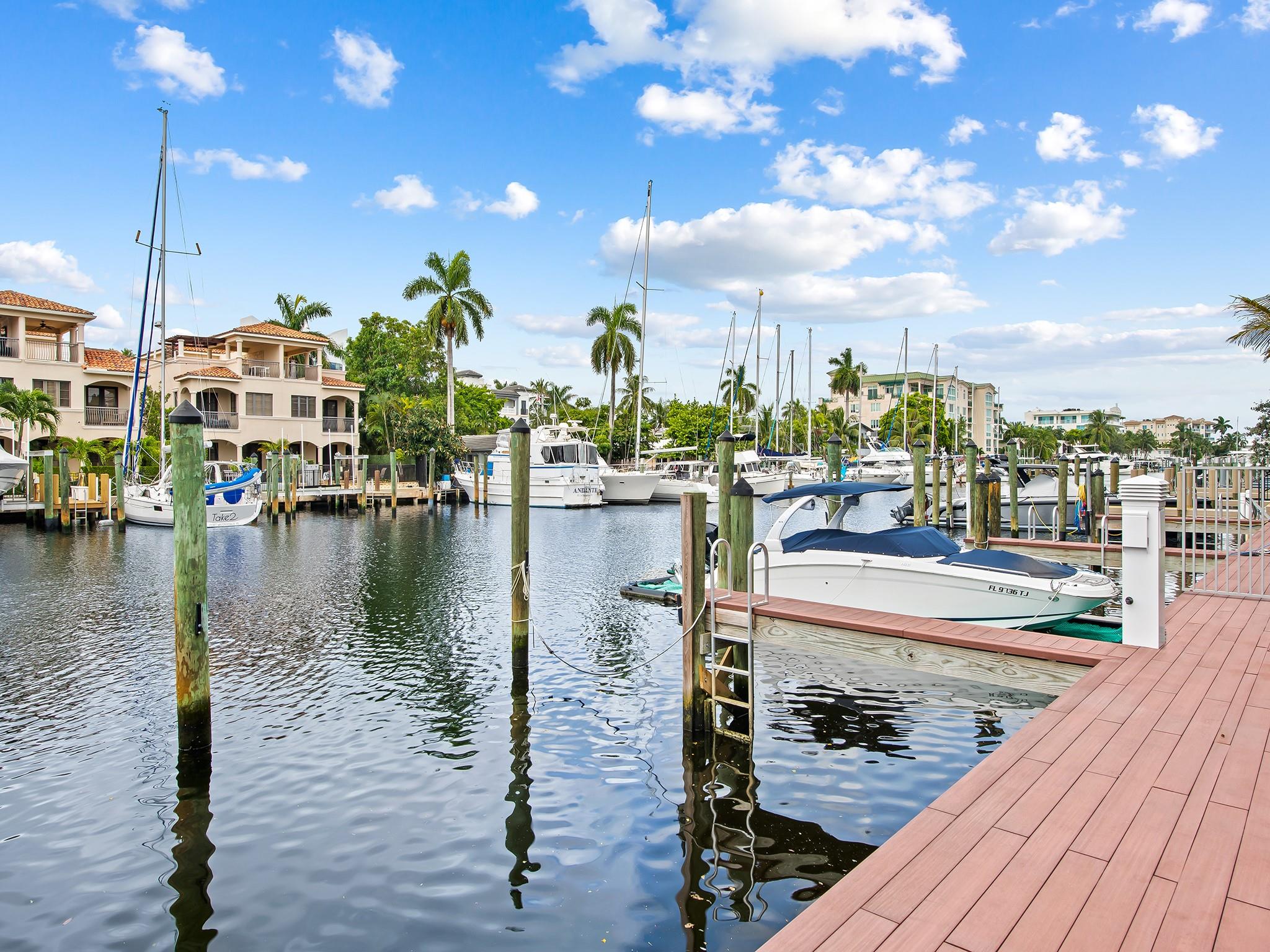 133 Isle of Venice Dr 301