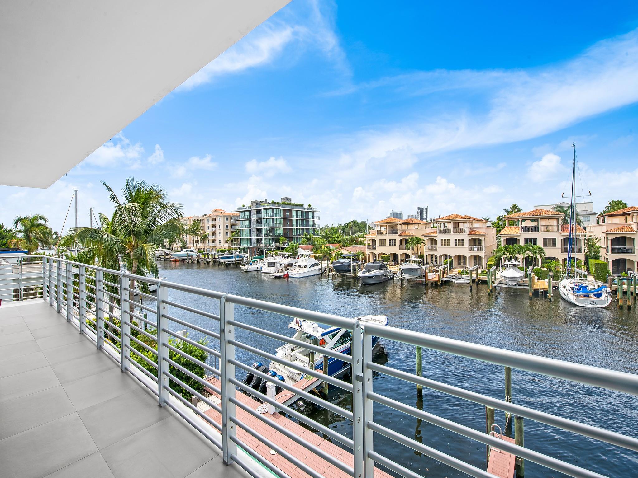 133 Isle of Venice Dr 301