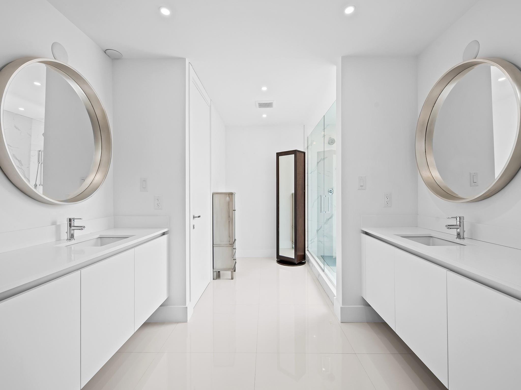 133 Isle of Venice Dr 301