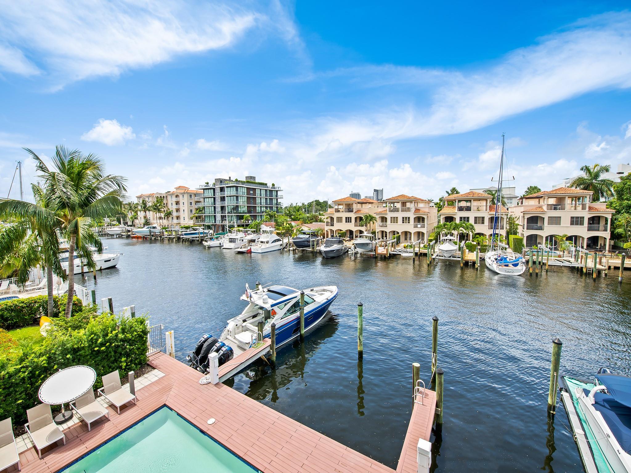 133 Isle of Venice Dr 301