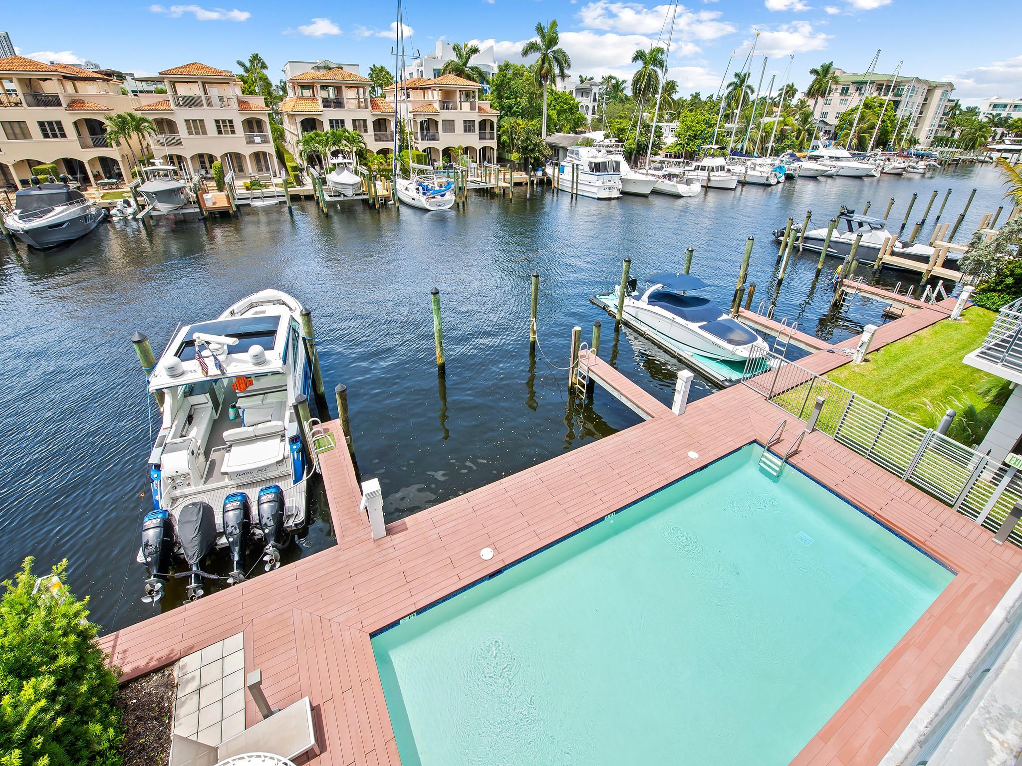 133 Isle of Venice Dr 301