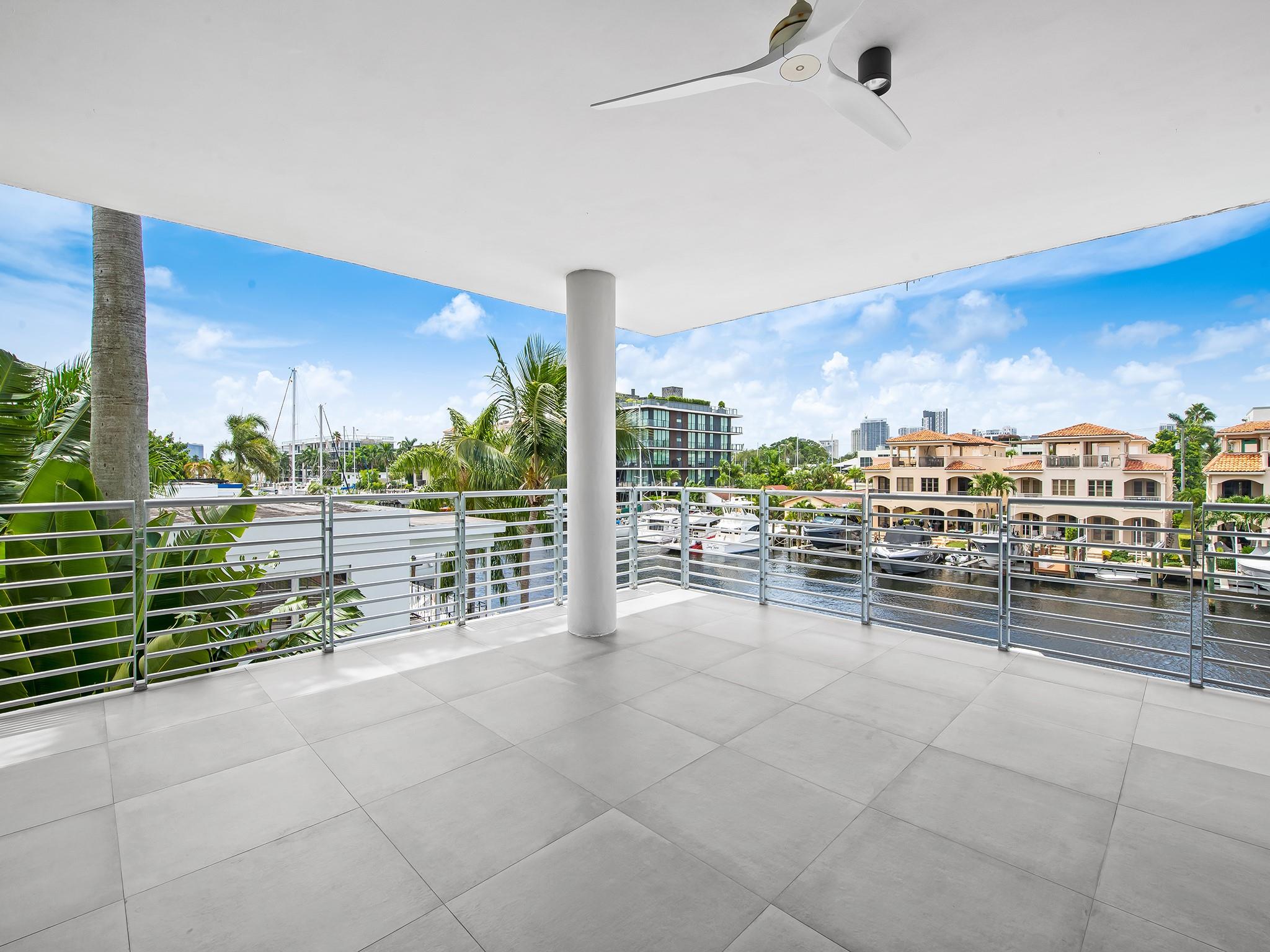 133 Isle of Venice Dr 301