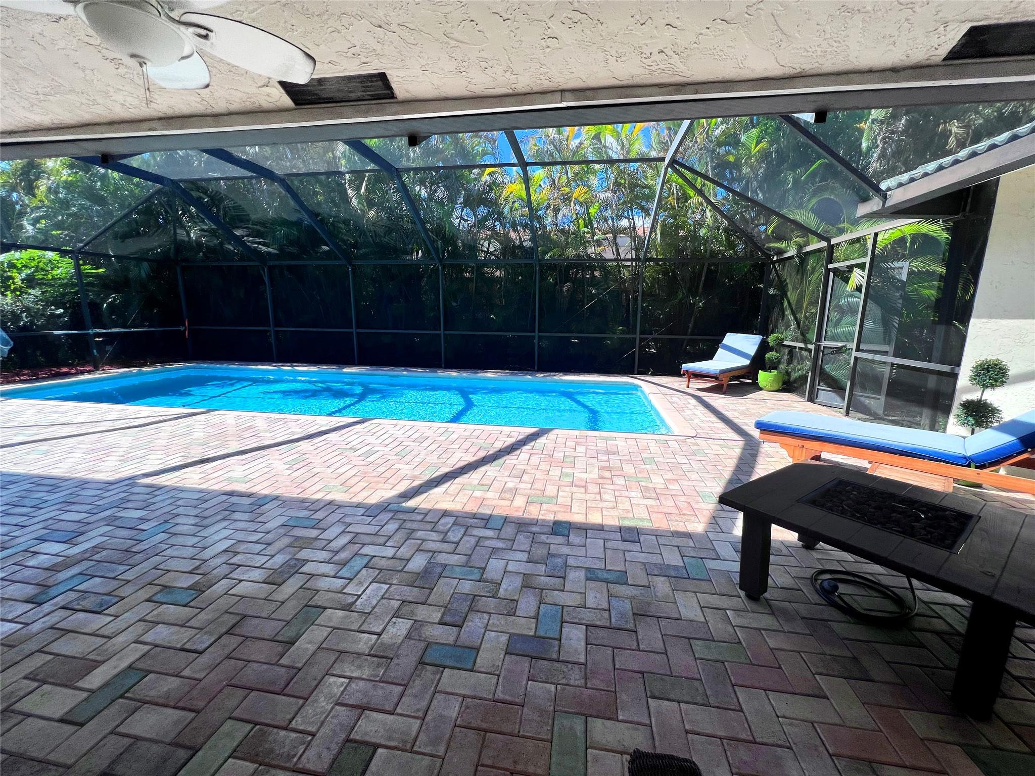 5183 NW 48th Ave