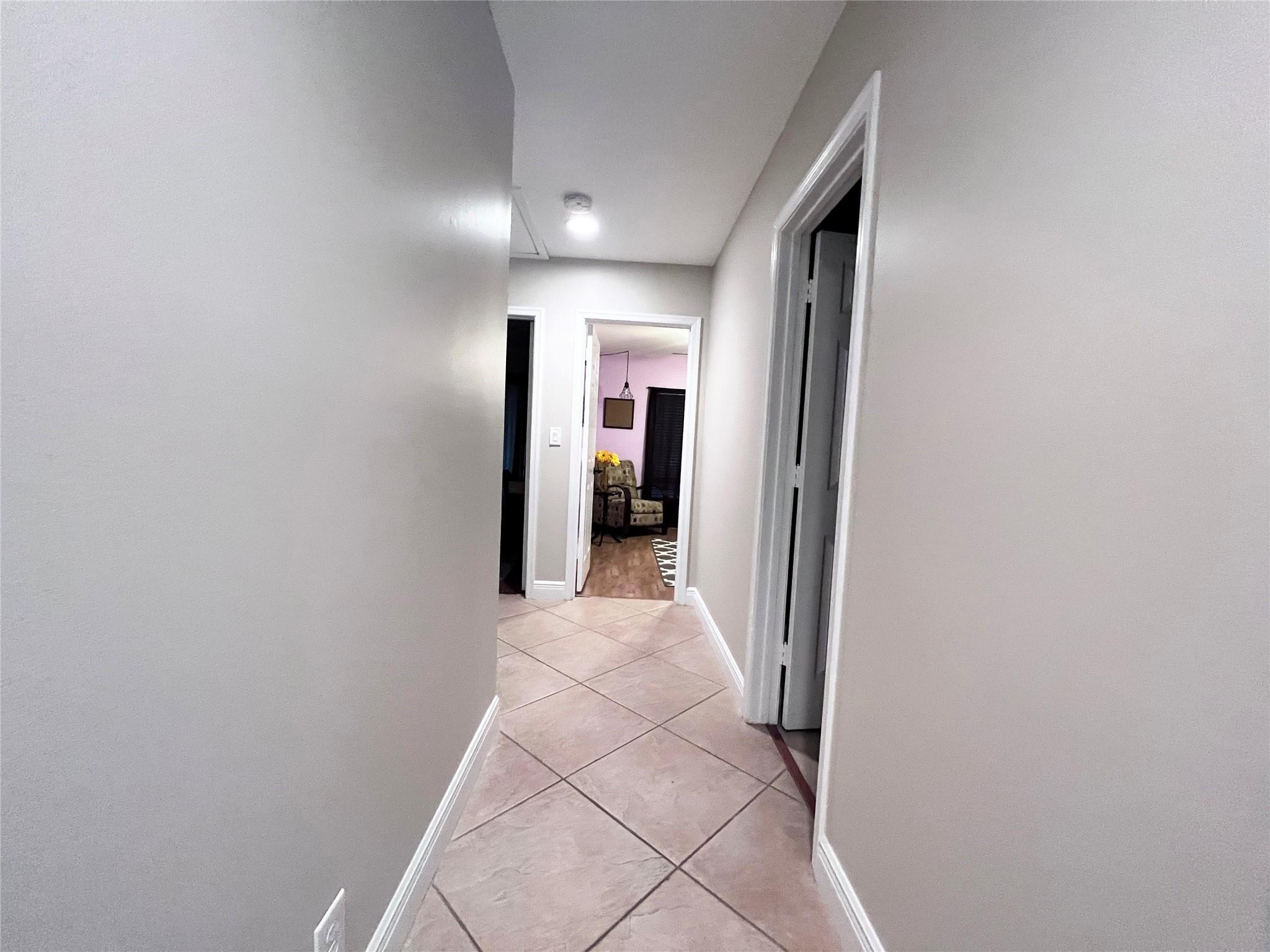 5183 NW 48th Ave